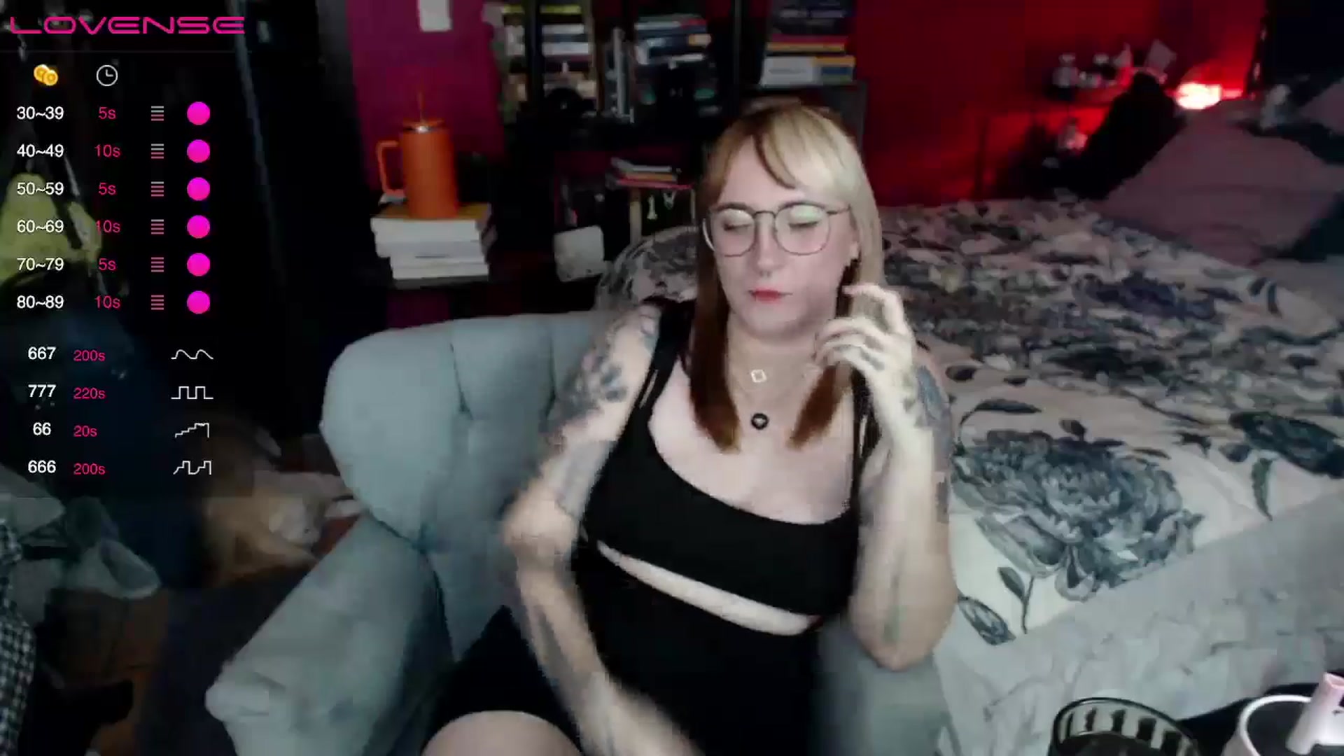 Gallery image thumbnail from AxeHallow's myfreecams stream on, 05/04/2024, 03:55 image 8 of 20