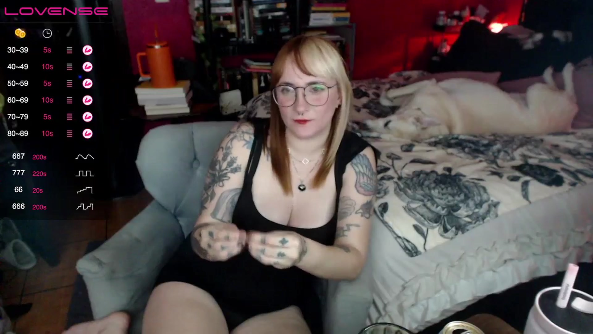 Gallery image thumbnail from AxeHallow's myfreecams stream on, 05/04/2024, 08:54 image 15 of 20