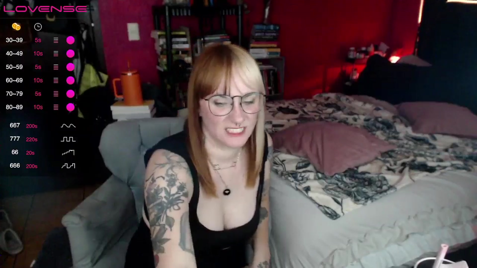 Gallery image thumbnail from AxeHallow's myfreecams stream on, 05/04/2024, 08:54 image 19 of 20