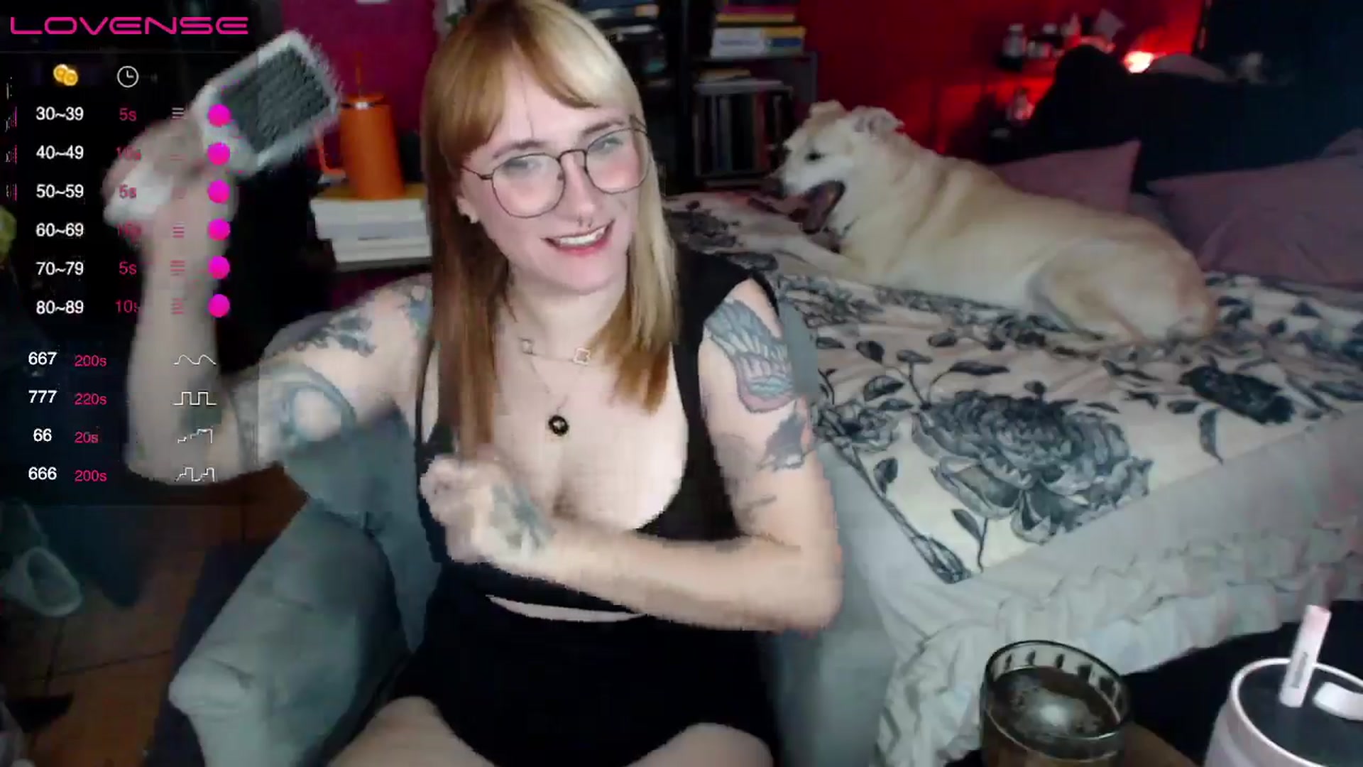 Gallery image thumbnail from AxeHallow's myfreecams stream on, 05/04/2024, 08:54 image 17 of 20
