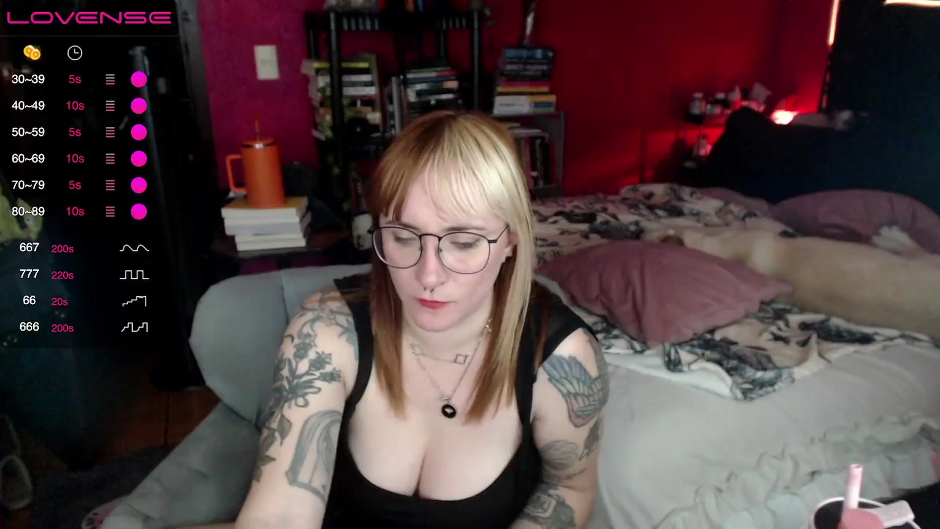 Gallery image thumbnail from AxeHallow's myfreecams stream on, 05/04/2024, 11:59 image 12 of 20