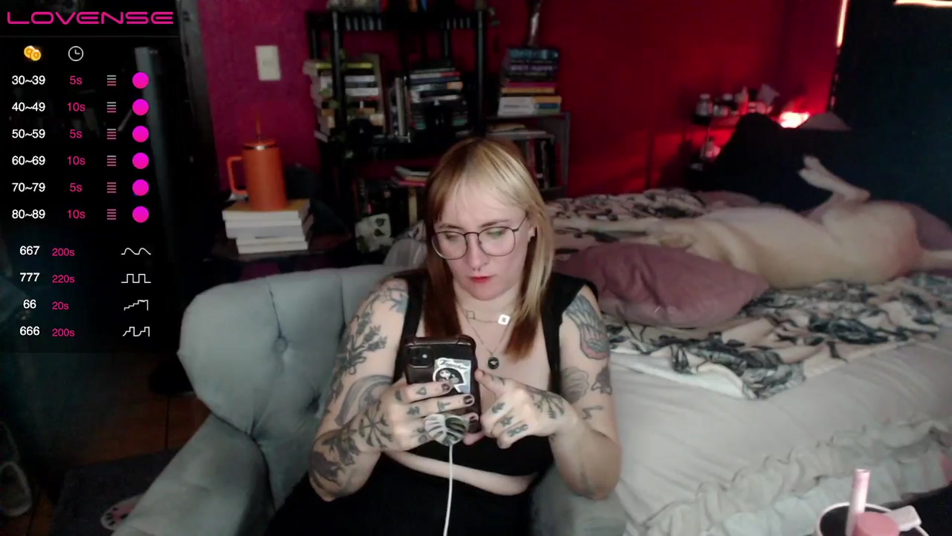 Gallery image thumbnail from AxeHallow's myfreecams stream on, 05/04/2024, 11:59 image 18 of 20