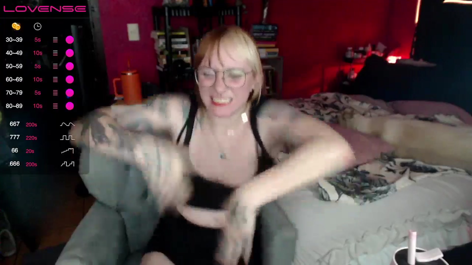 Gallery image thumbnail from AxeHallow's myfreecams stream on, 05/04/2024, 11:59 image 2 of 20
