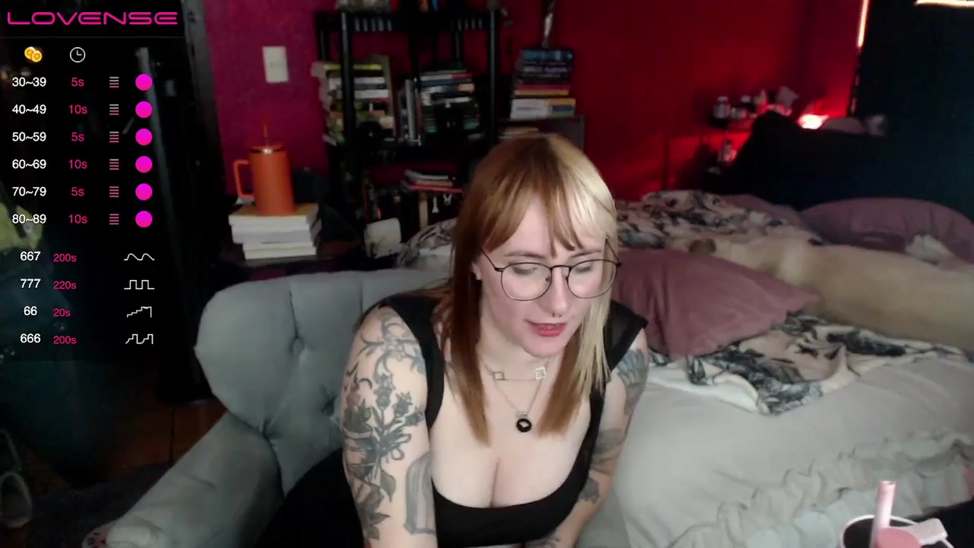Gallery image thumbnail from AxeHallow's myfreecams stream on, 05/04/2024, 11:59 image 9 of 20