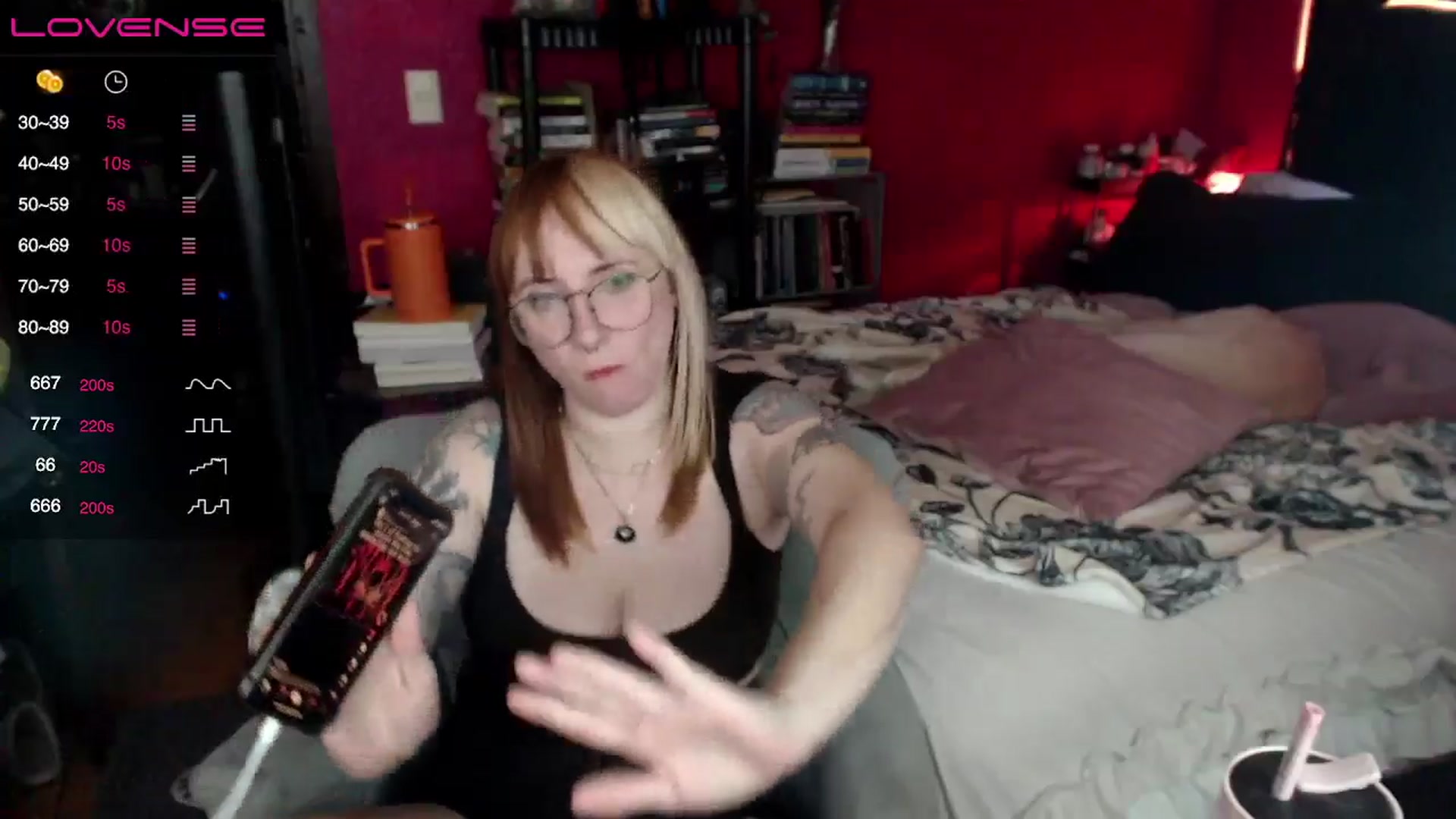 Gallery image thumbnail from AxeHallow's myfreecams stream on, 05/04/2024, 13:10 image 16 of 20