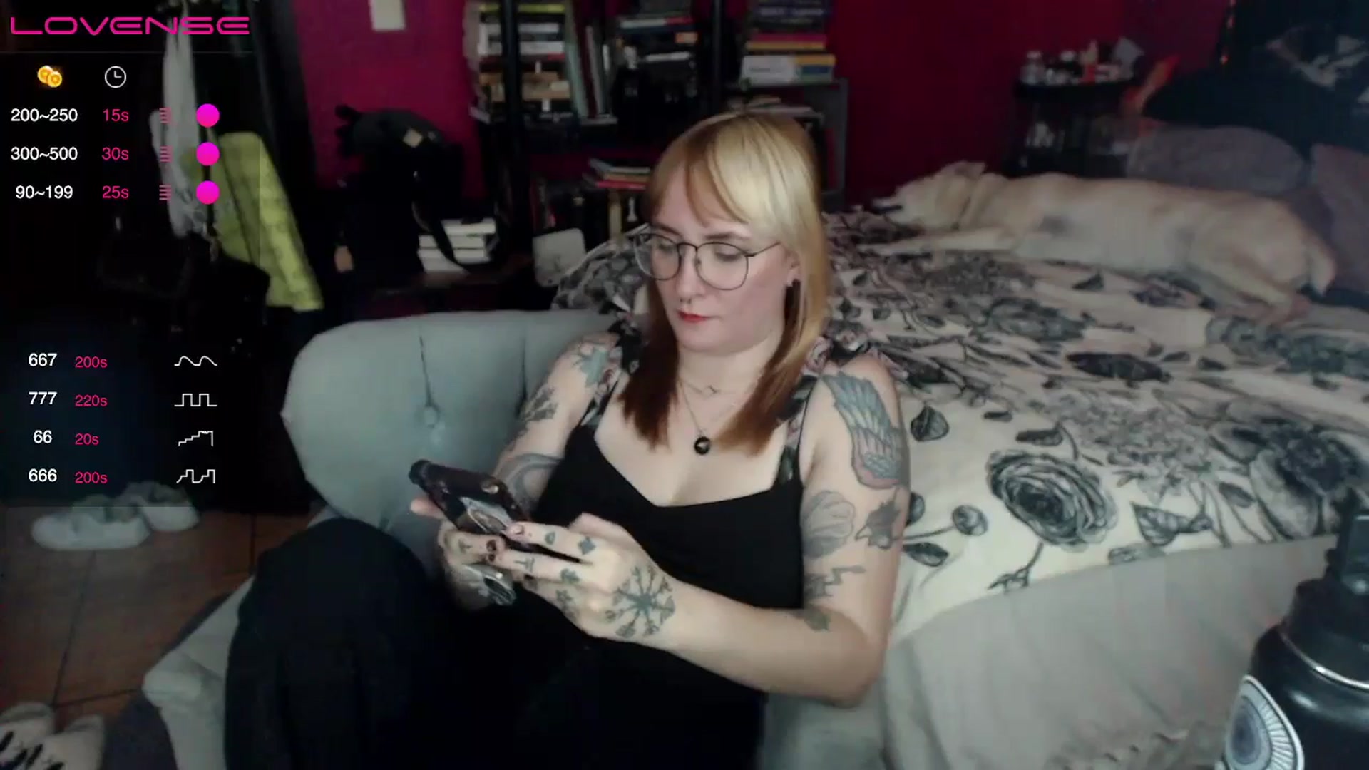 Gallery image thumbnail from AxeHallow's myfreecams stream on, 05/07/2024, 01:50 image 8 of 20