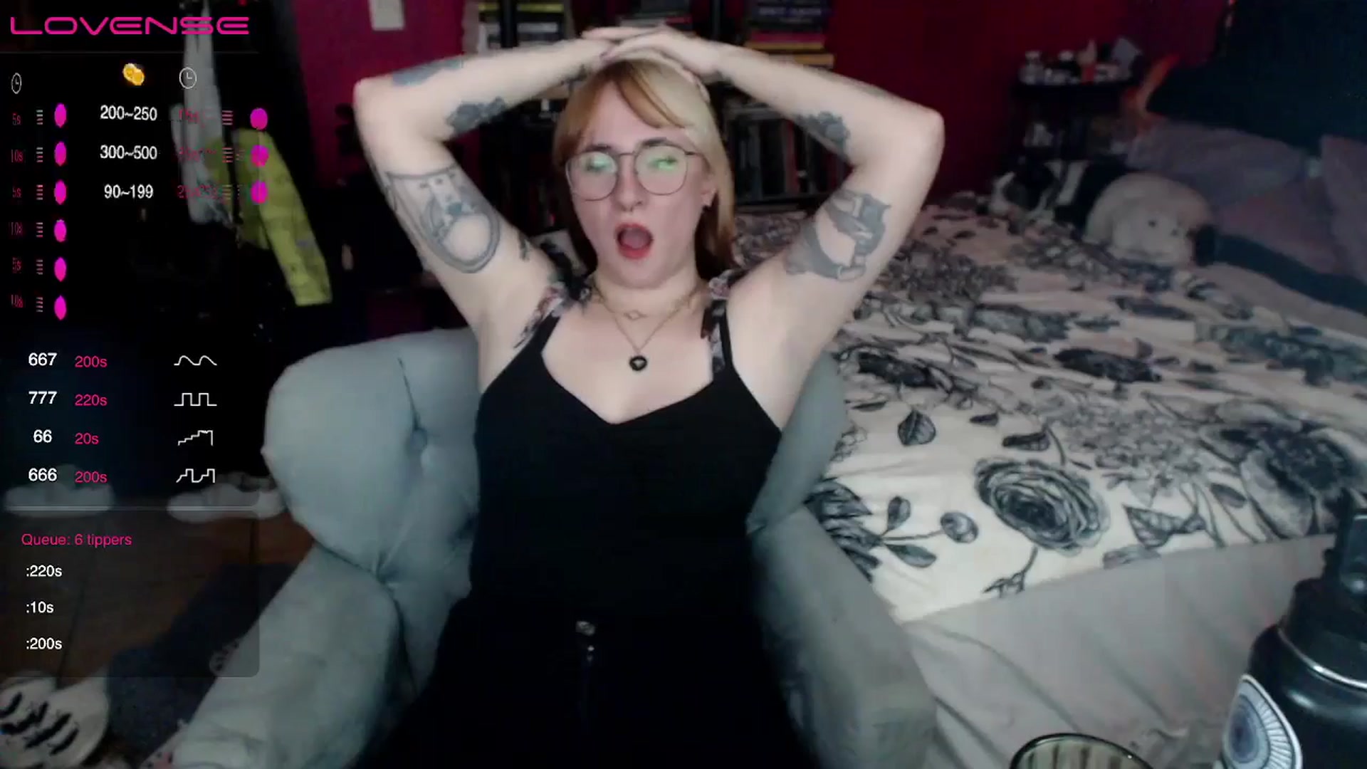 Gallery image thumbnail from AxeHallow's myfreecams stream on, 05/07/2024, 01:50 image 16 of 20