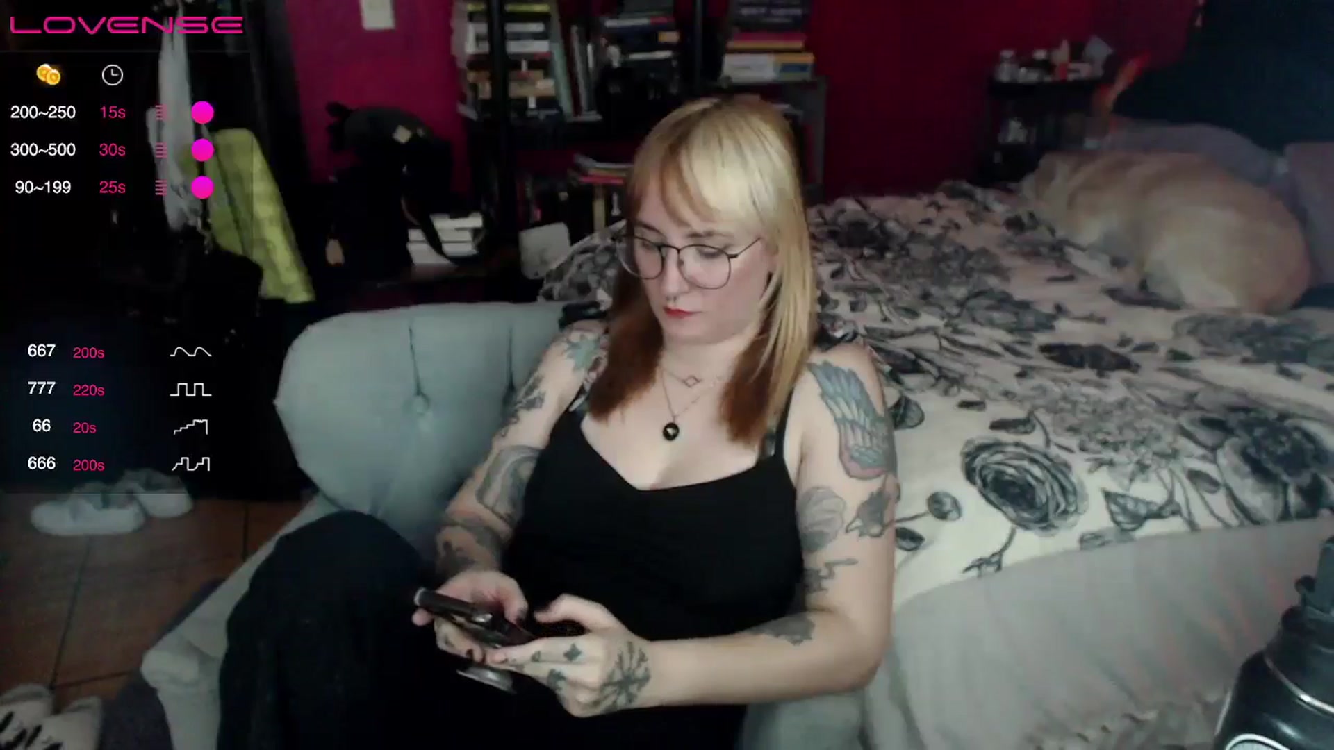Gallery image thumbnail from AxeHallow's myfreecams stream on, 05/07/2024, 01:50 image 3 of 20