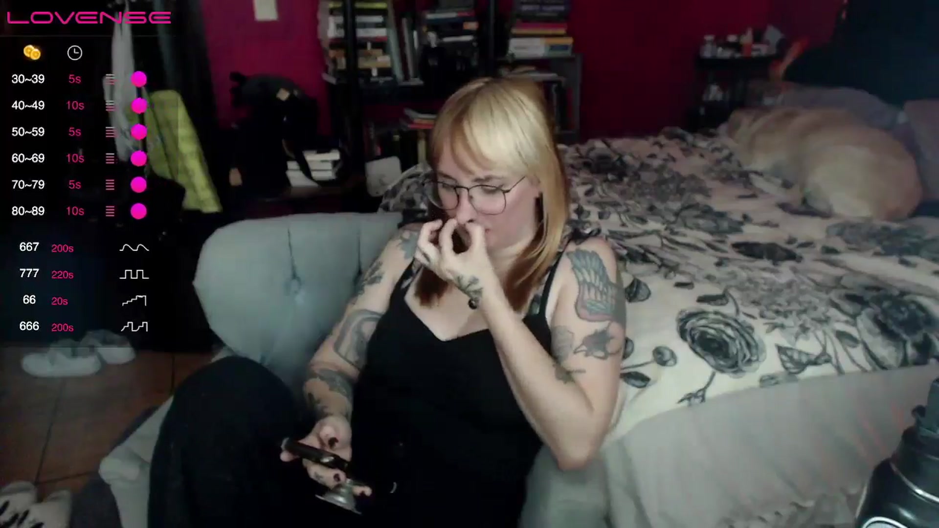 Gallery image thumbnail from AxeHallow's myfreecams stream on, 05/07/2024, 01:50 image 4 of 20
