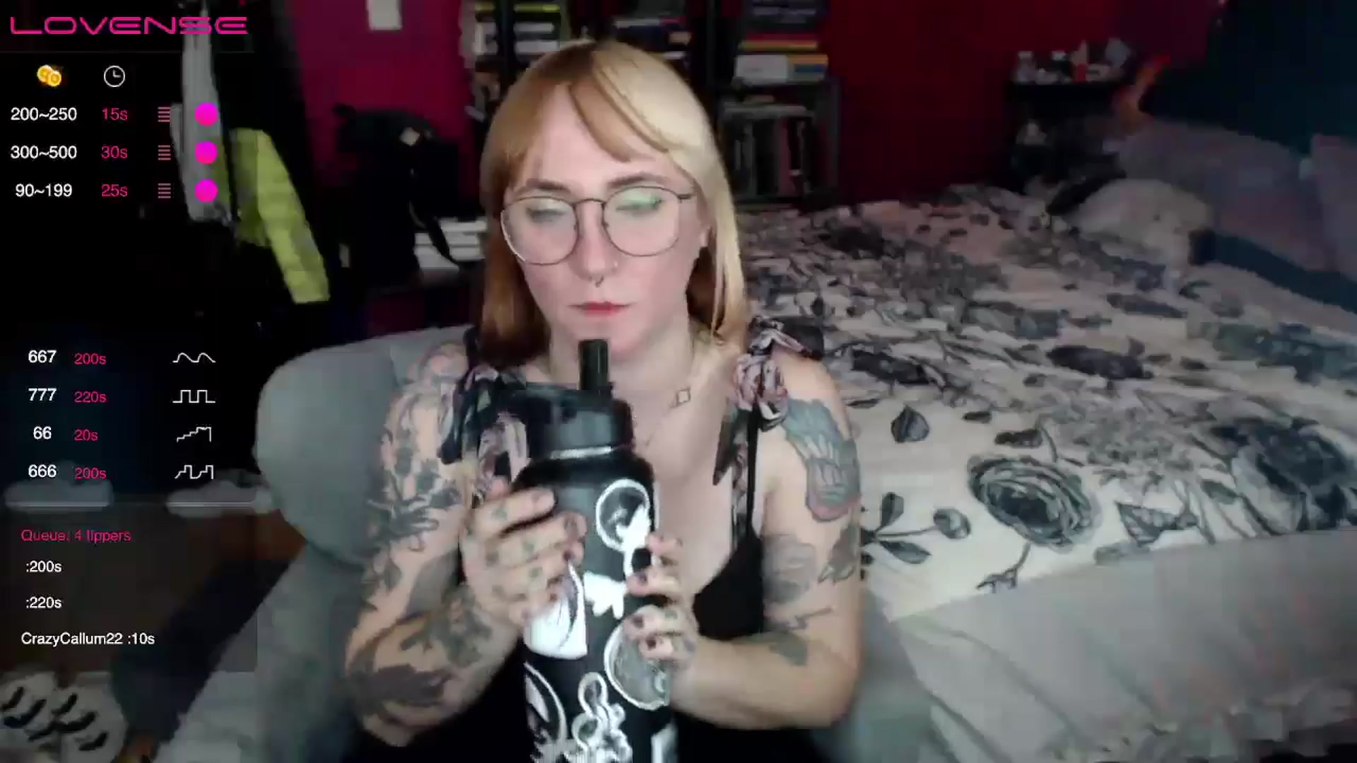 Gallery image thumbnail from AxeHallow's myfreecams stream on, 05/07/2024, 01:50 image 18 of 20