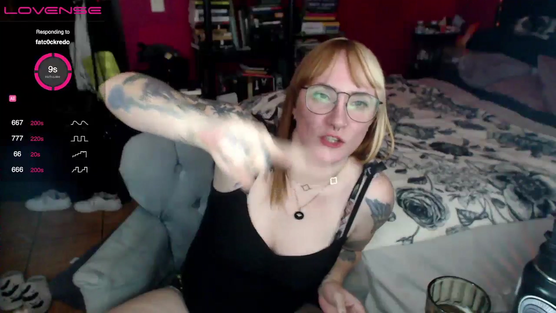 Gallery image thumbnail from AxeHallow's myfreecams stream on, 05/07/2024, 02:52 image 2 of 20