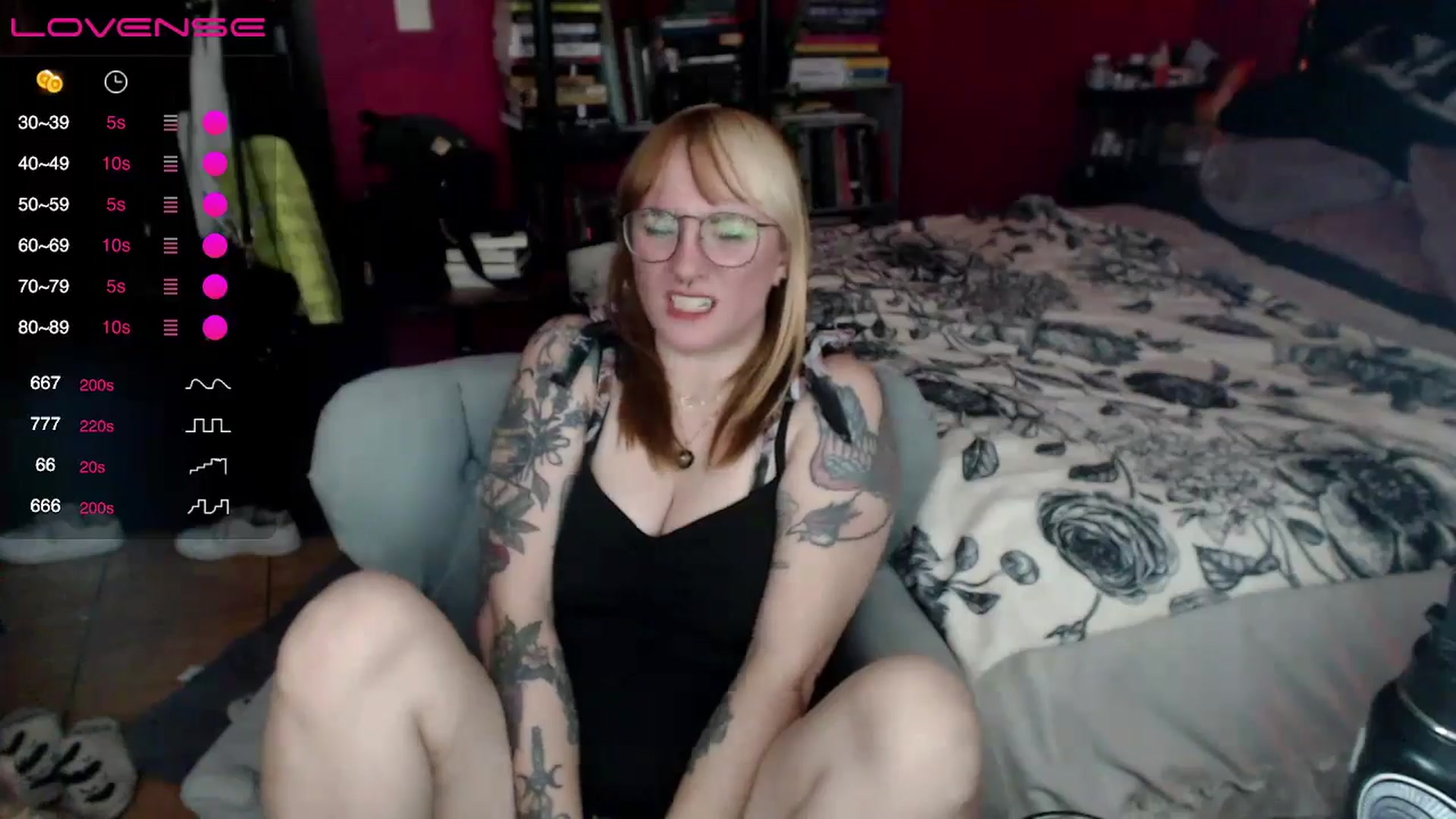 Gallery image thumbnail from AxeHallow's myfreecams stream on, 05/07/2024, 02:52 image 12 of 20