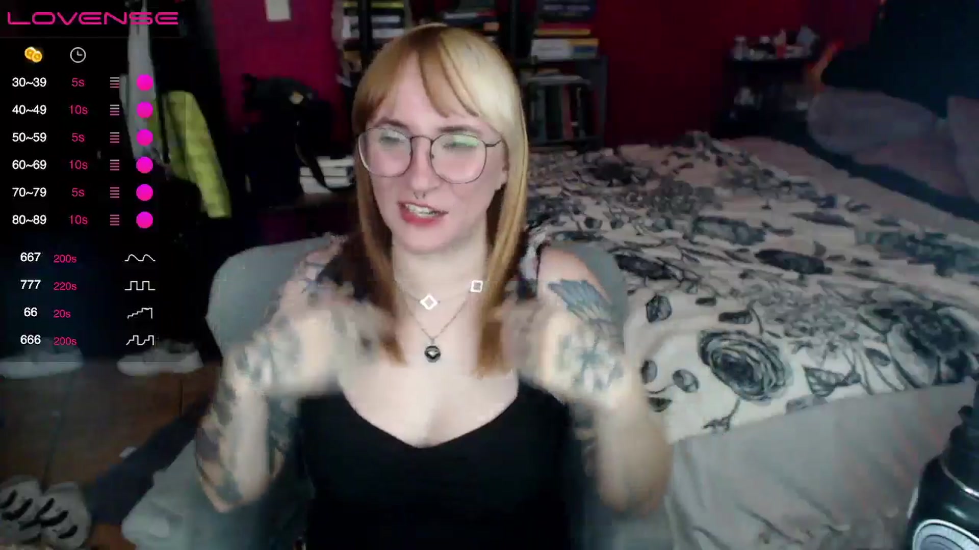Gallery image thumbnail from AxeHallow's myfreecams stream on, 05/07/2024, 02:52 image 13 of 20