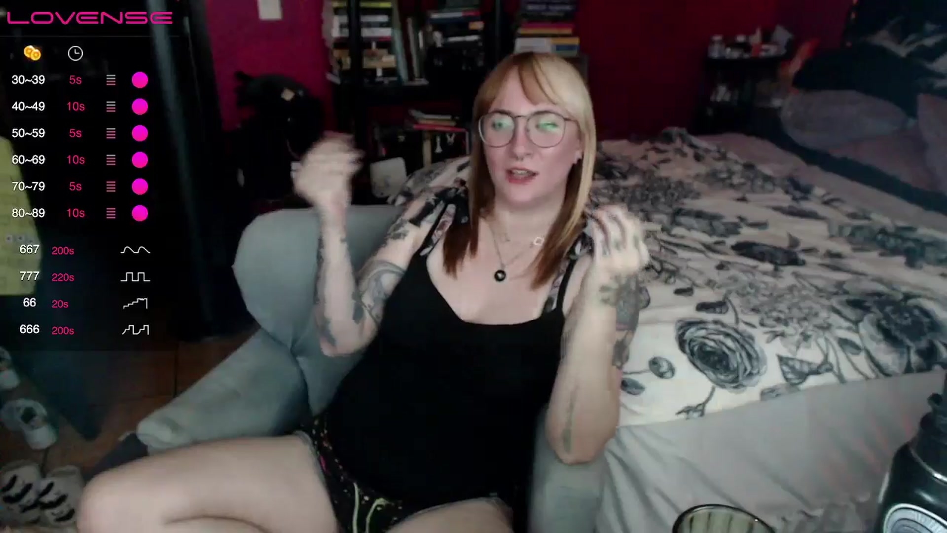 Gallery image thumbnail from AxeHallow's myfreecams stream on, 05/07/2024, 02:52 image 19 of 20
