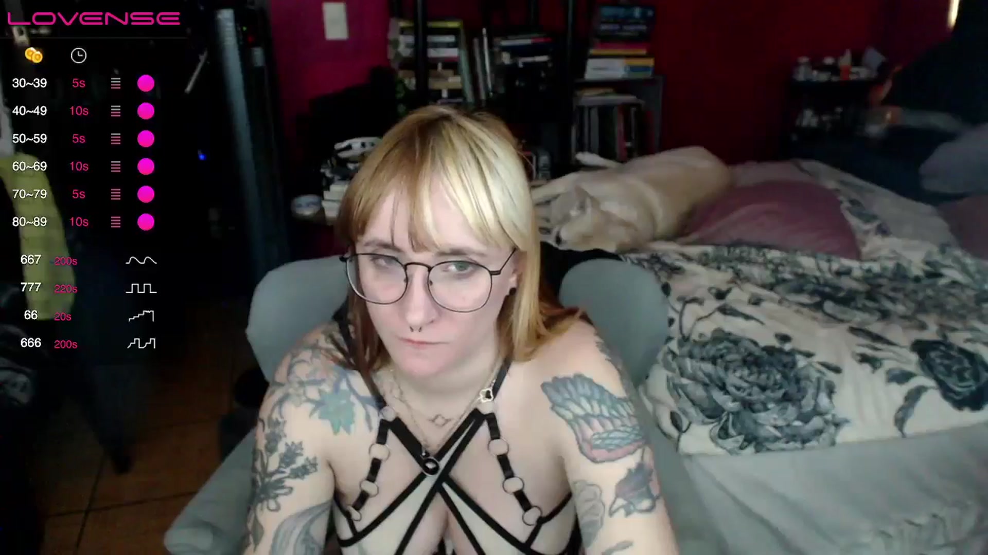 Gallery image thumbnail from AxeHallow's myfreecams stream on, 05/10/2024, 10:06 image 14 of 20