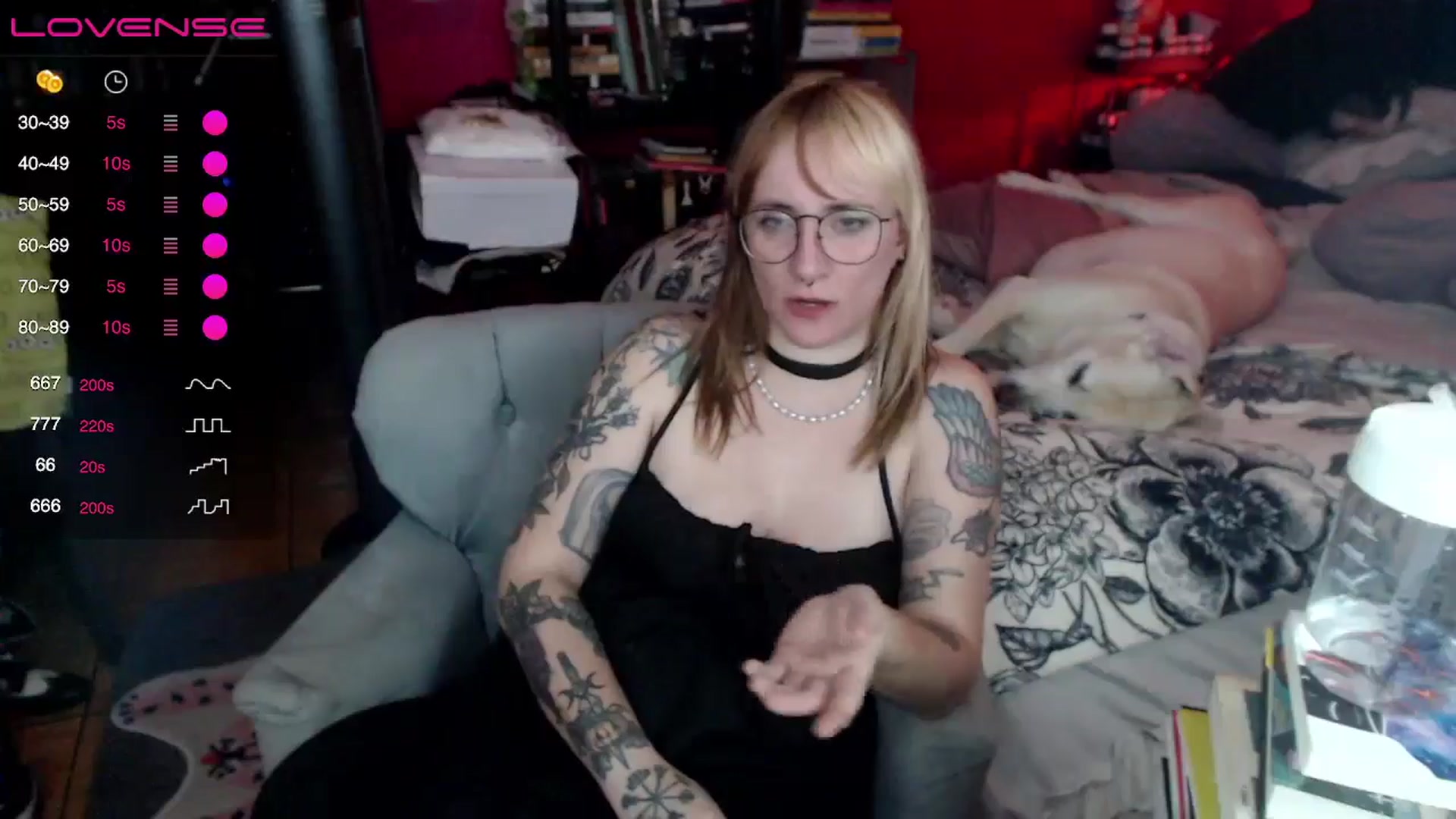 Gallery image thumbnail from AxeHallow's myfreecams stream on, 05/17/2024, 11:55 image 18 of 20