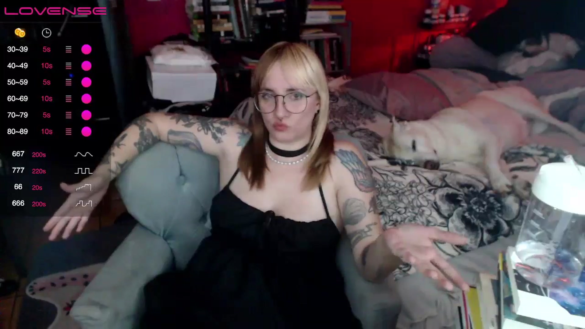 Gallery image thumbnail from AxeHallow's myfreecams stream on, 05/17/2024, 11:55 image 14 of 20