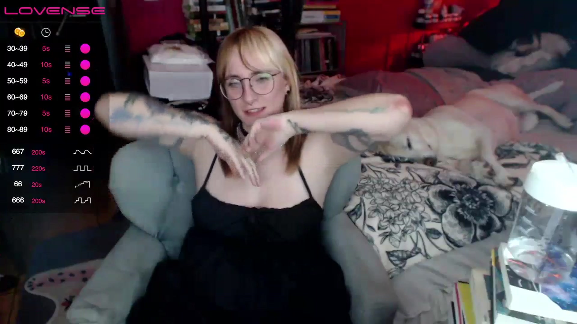 Gallery image thumbnail from AxeHallow's myfreecams stream on, 05/17/2024, 11:55 image 13 of 20