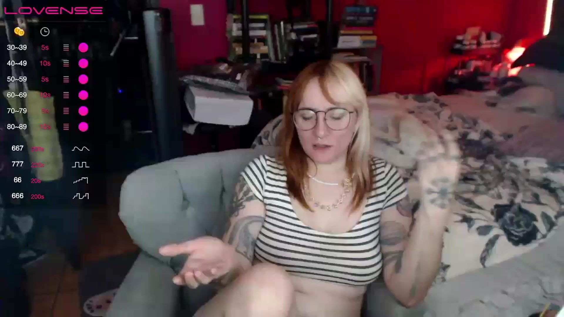 Gallery image thumbnail from AxeHallow's myfreecams stream on, 05/20/2024, 09:57 image 11 of 20