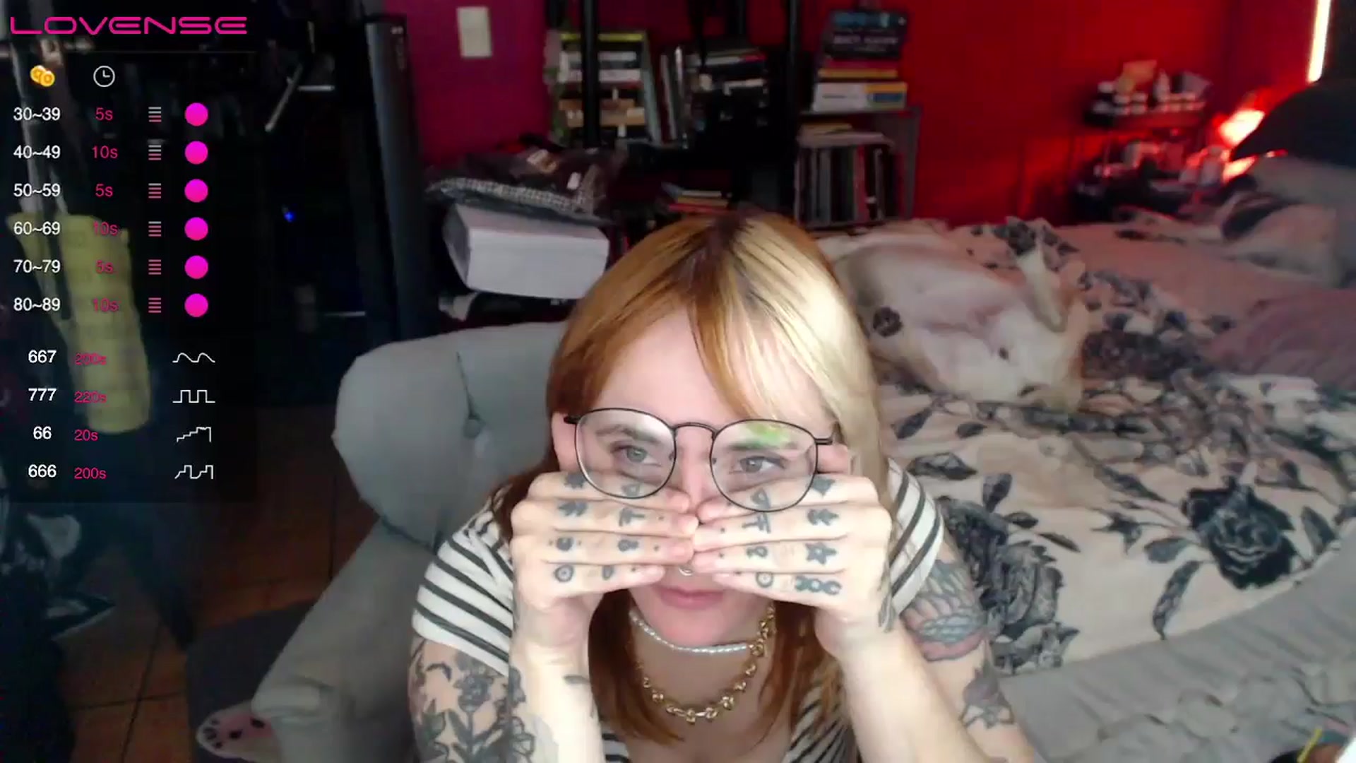 Gallery image thumbnail from AxeHallow's myfreecams stream on, 05/20/2024, 09:57 image 3 of 20