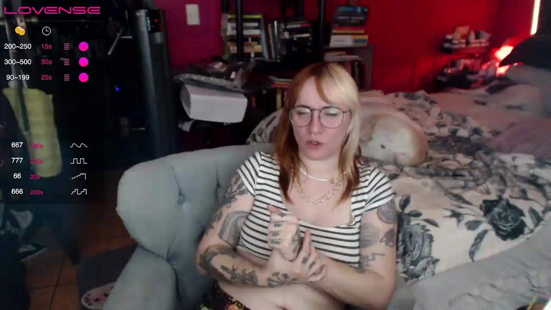 Gallery image thumbnail from AxeHallow's myfreecams stream on, 05/20/2024, 09:57 image 16 of 20
