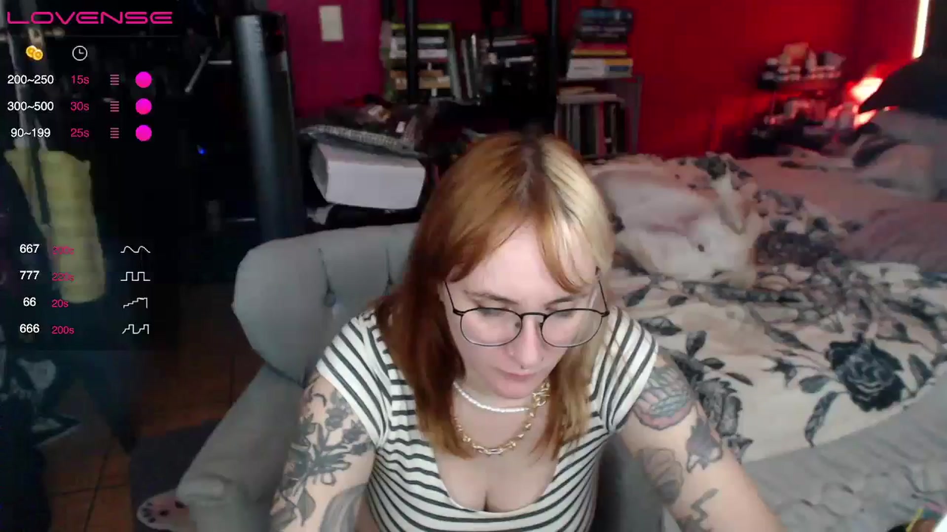 Gallery image thumbnail from AxeHallow's myfreecams stream on, 05/20/2024, 09:57 image 4 of 20