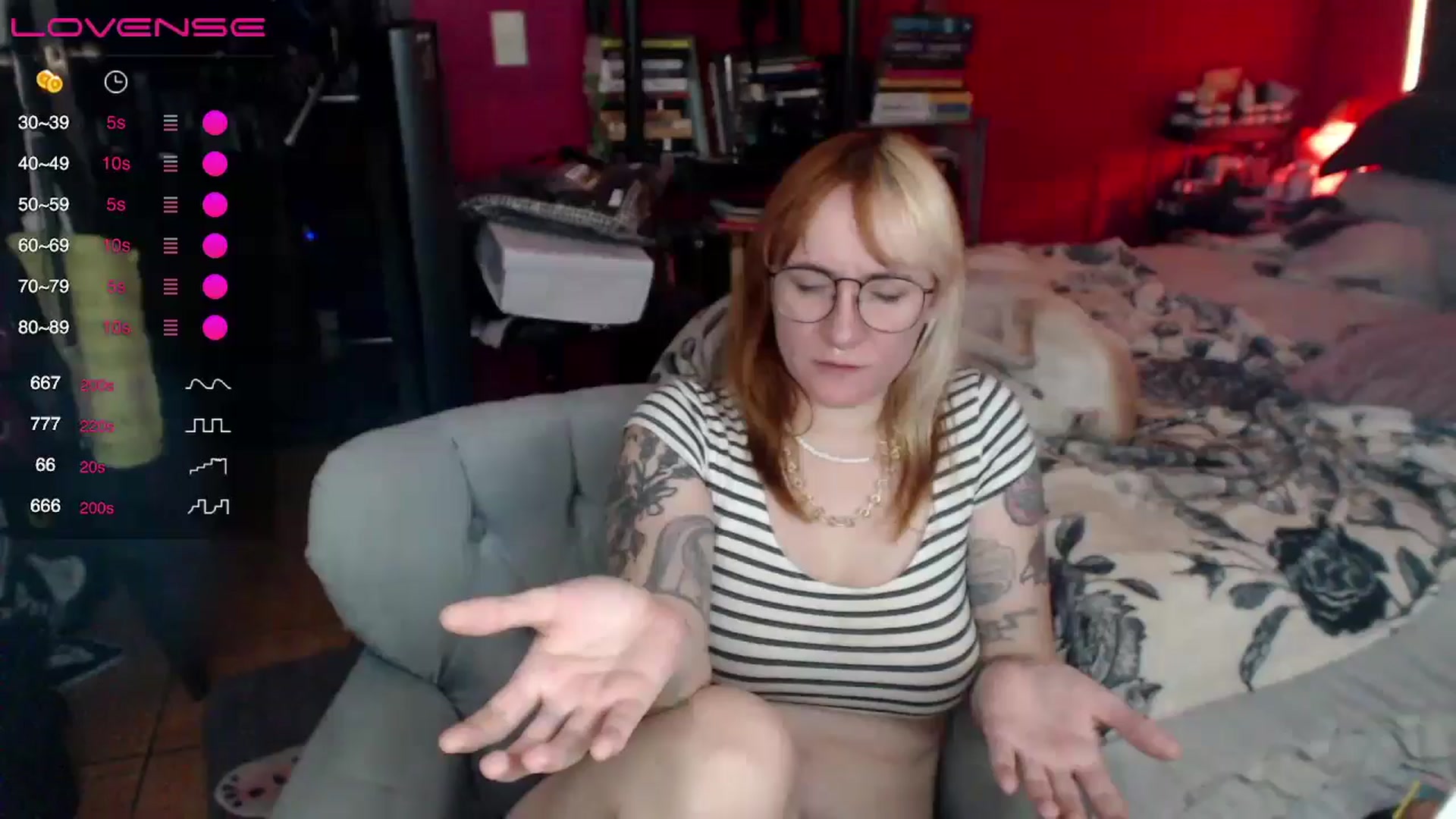 Gallery image thumbnail from AxeHallow's myfreecams stream on, 05/20/2024, 09:57 image 10 of 20