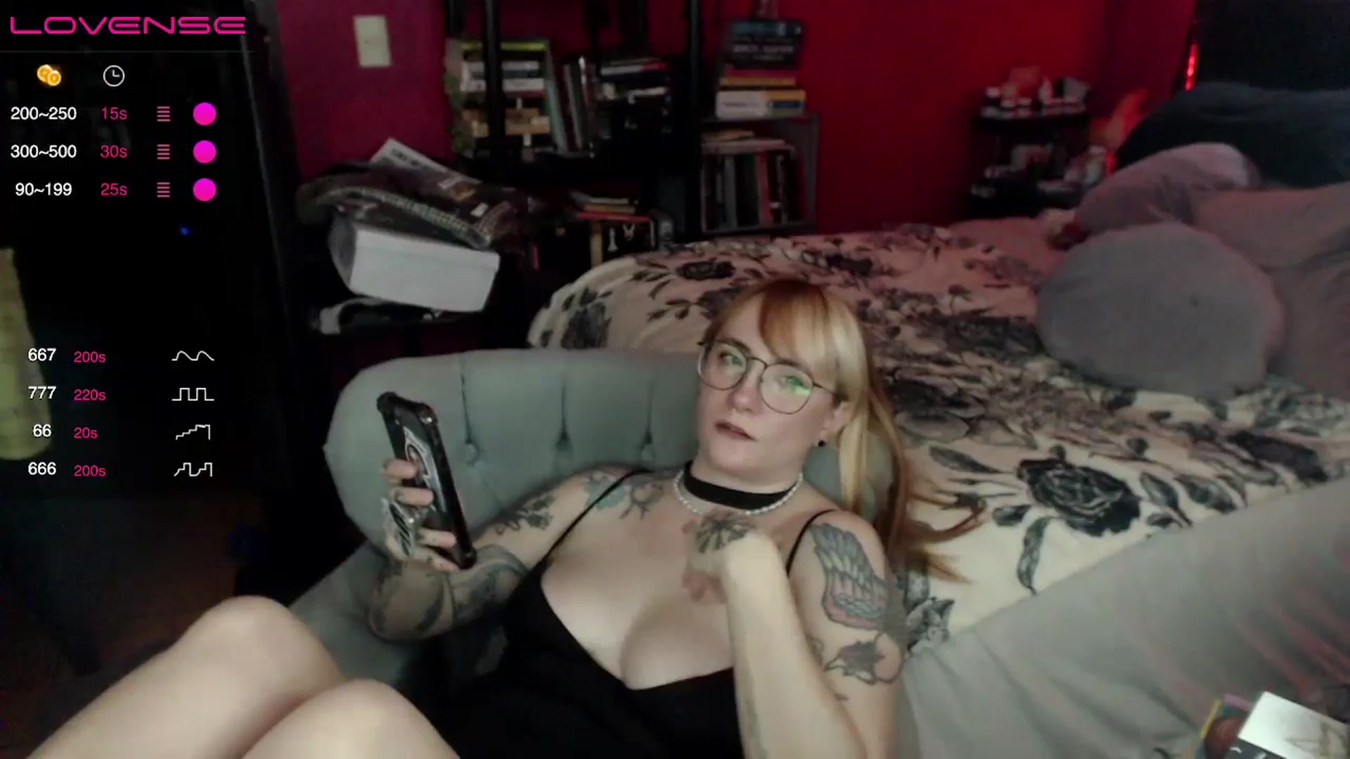 Gallery image thumbnail from AxeHallow's myfreecams stream on, 05/22/2024, 22:30 image 14 of 20