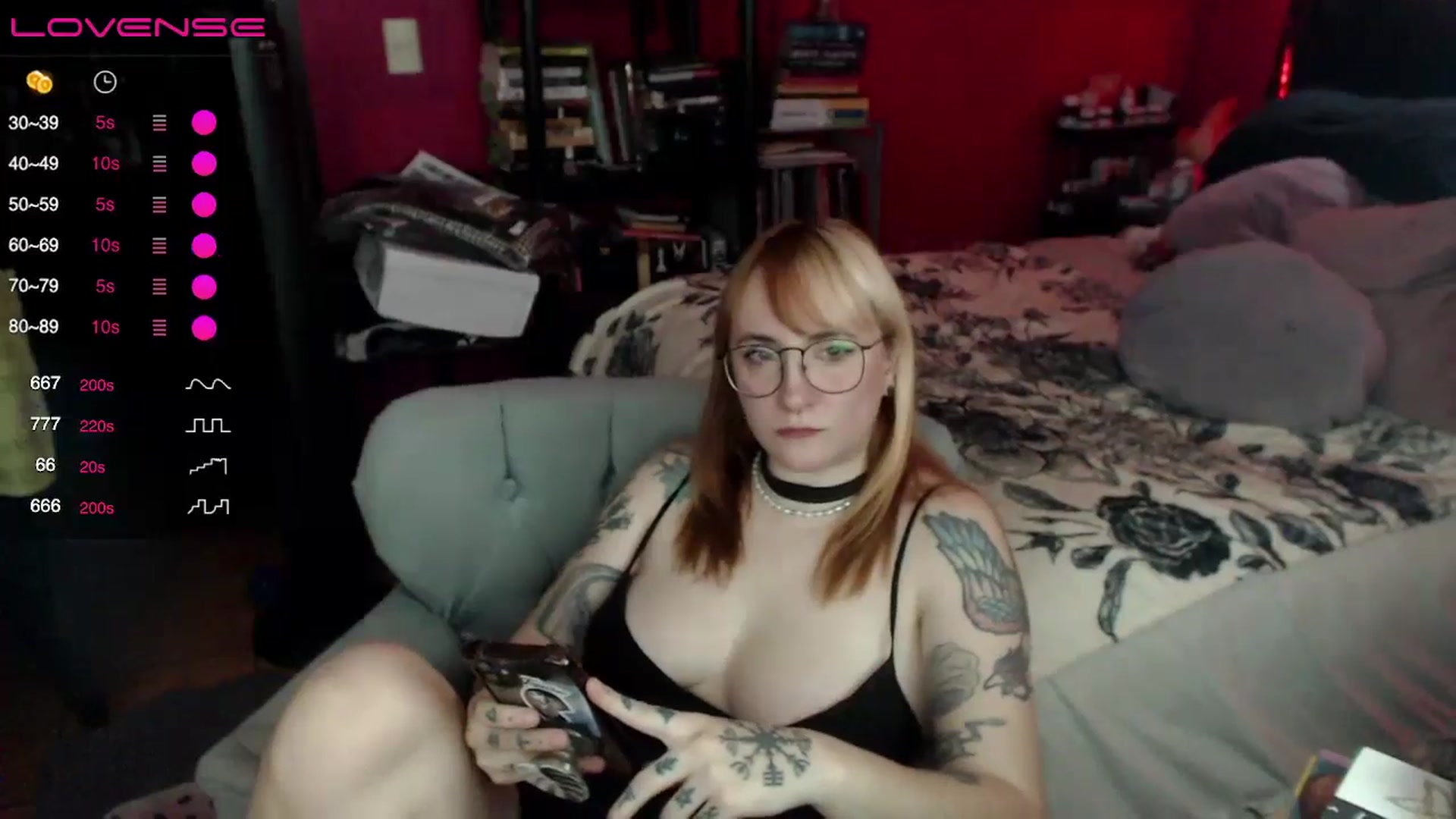 Gallery image thumbnail from AxeHallow's myfreecams stream on, 05/22/2024, 22:30 image 9 of 20