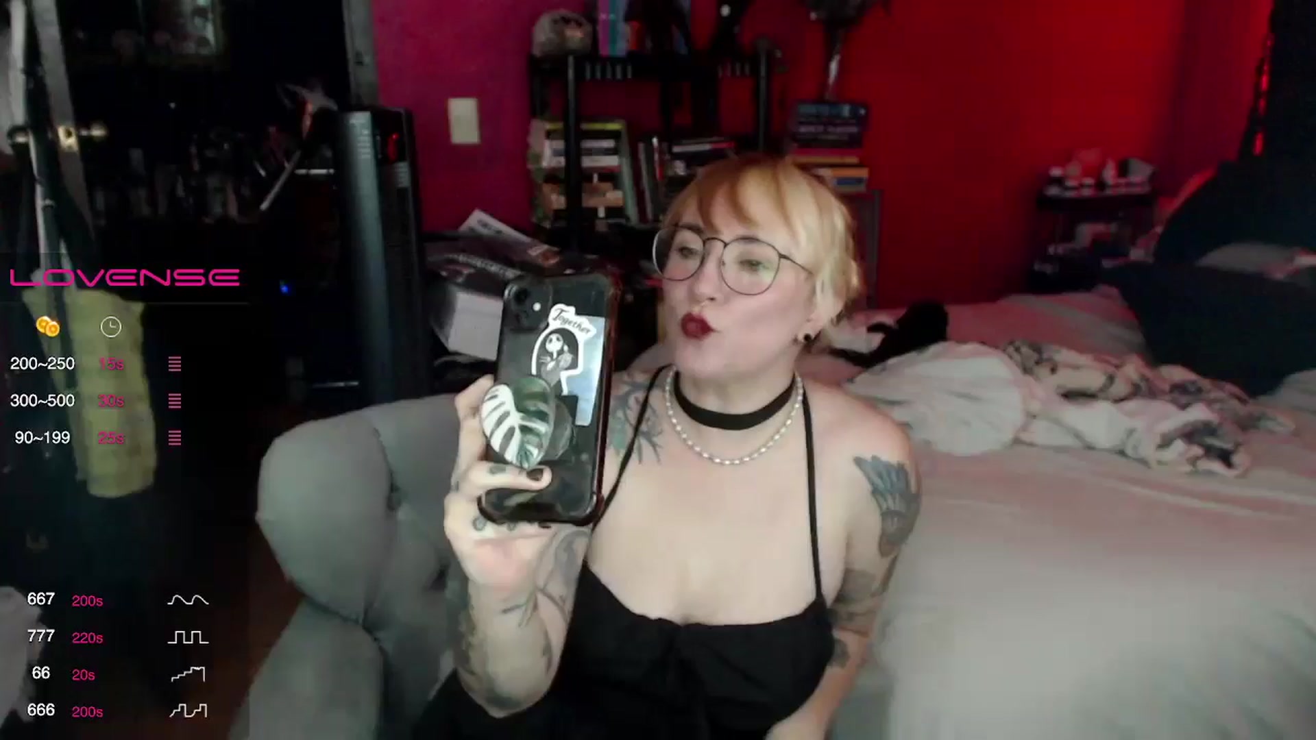 Gallery image thumbnail from AxeHallow's myfreecams stream on, 05/24/2024, 05:01 image 1 of 20