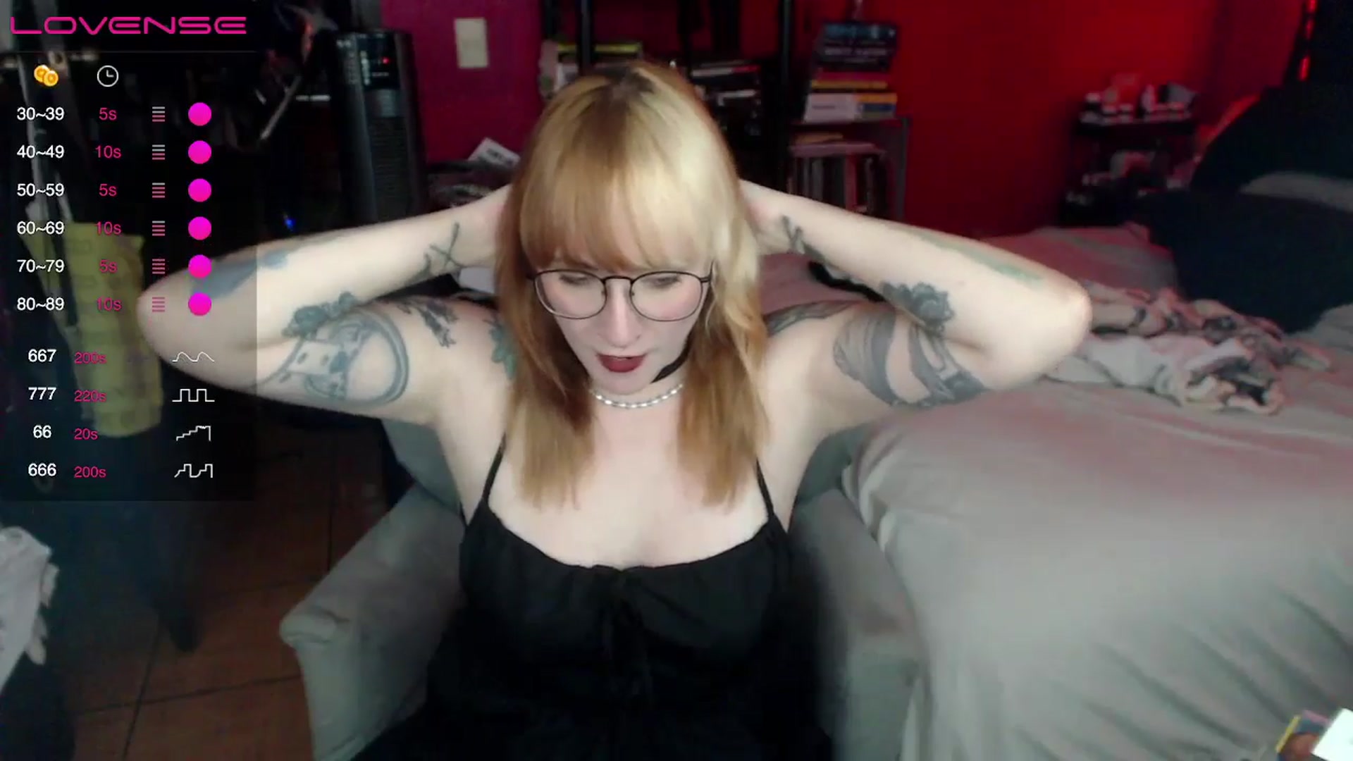 Gallery image thumbnail from AxeHallow's myfreecams stream on, 05/24/2024, 05:01 image 2 of 20