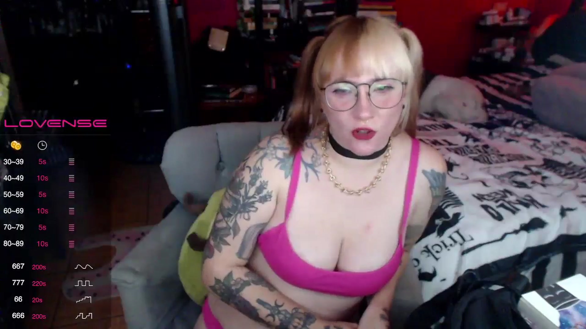 Gallery image thumbnail from AxeHallow's myfreecams stream on, 06/06/2024, 24:20 image 9 of 20