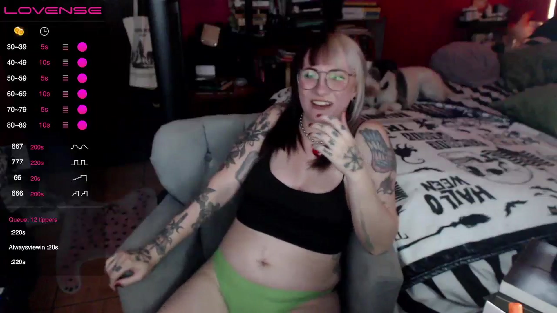 Gallery image thumbnail from AxeHallow's myfreecams stream on, 06/07/2024, 03:07 image 10 of 20