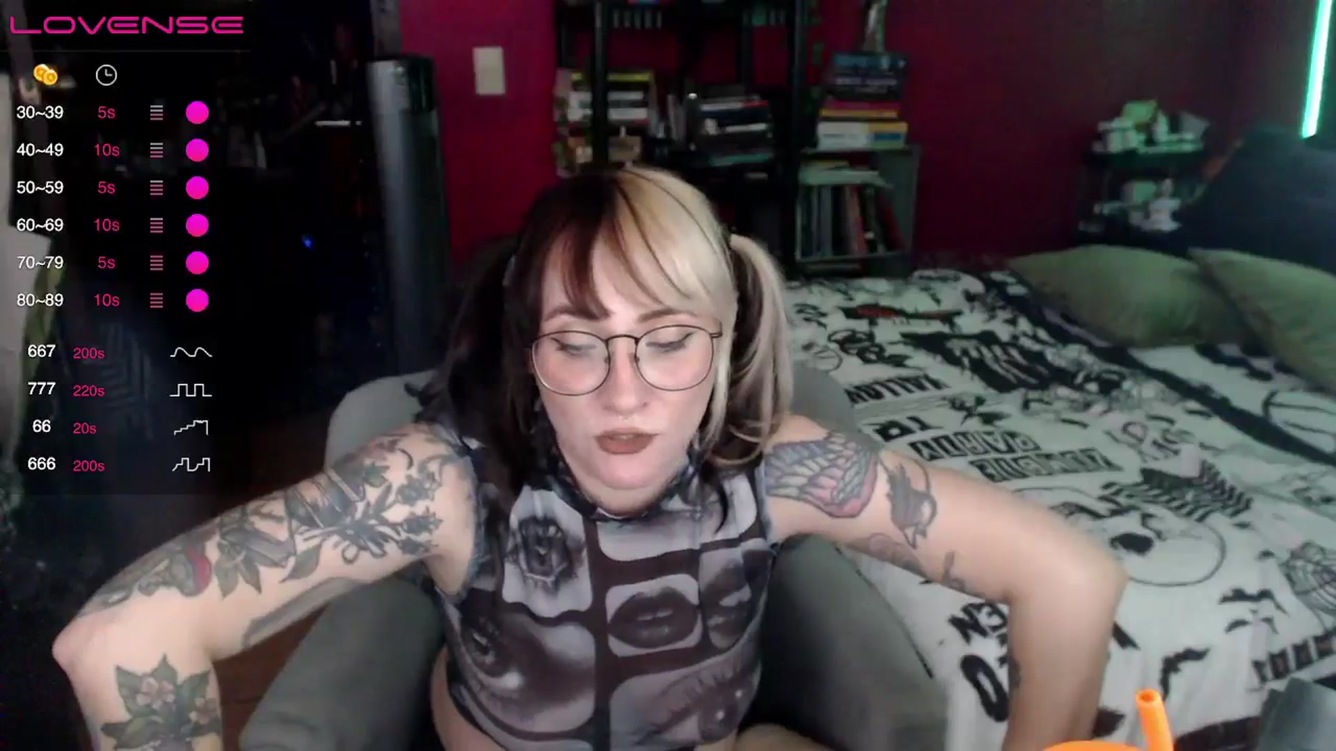 Gallery image thumbnail from AxeHallow's myfreecams stream on, 06/09/2024, 24:14 image 4 of 20
