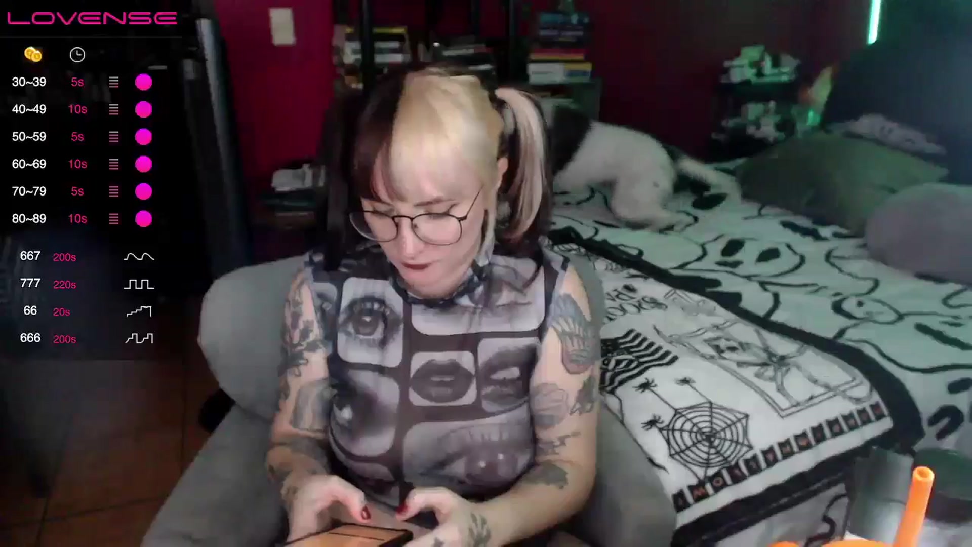 Gallery image thumbnail from AxeHallow's myfreecams stream on, 06/09/2024, 04:54 image 8 of 20