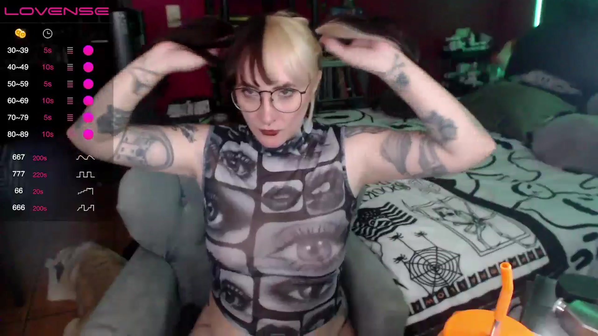 Gallery image thumbnail from AxeHallow's myfreecams stream on, 06/09/2024, 04:54 image 9 of 20