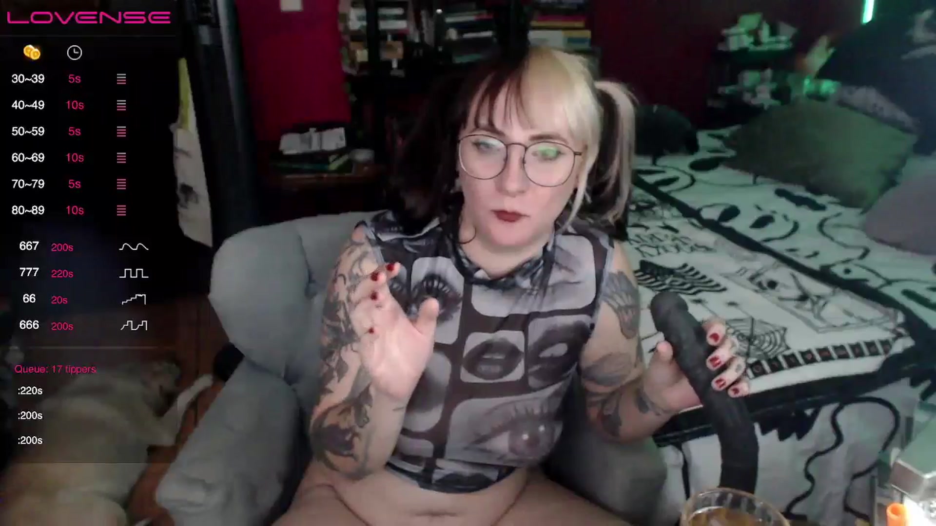 Gallery image thumbnail from AxeHallow's myfreecams stream on, 06/09/2024, 04:54 image 17 of 20