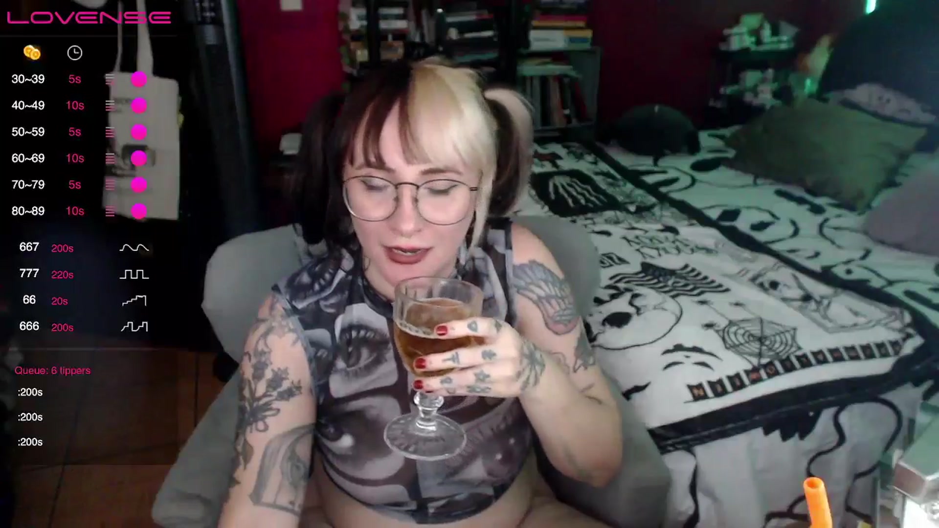 Gallery image thumbnail from AxeHallow's myfreecams stream on, 06/09/2024, 04:54 image 16 of 20