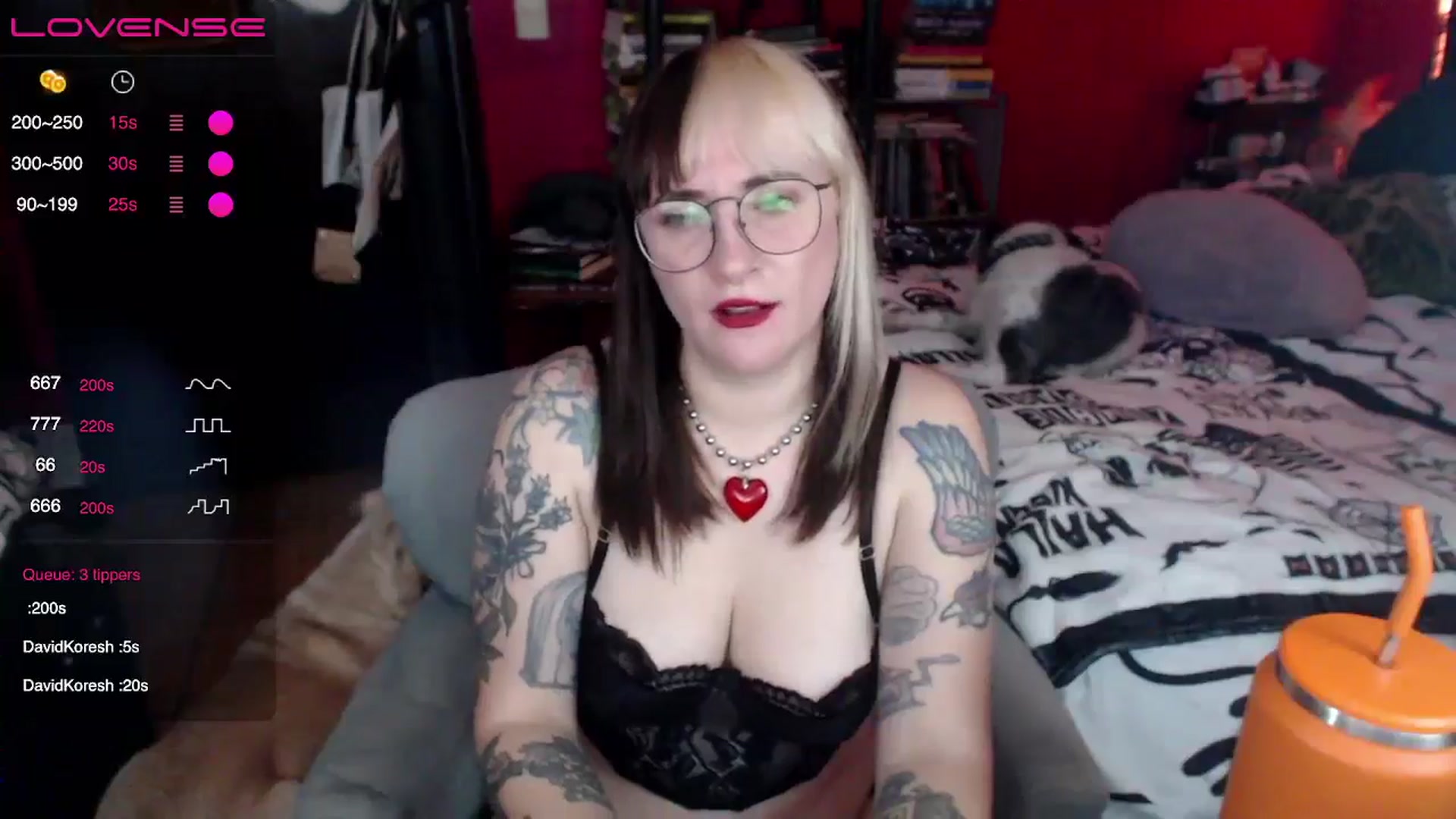 Gallery image thumbnail from AxeHallow's myfreecams stream on, 06/12/2024, 01:30 image 8 of 20