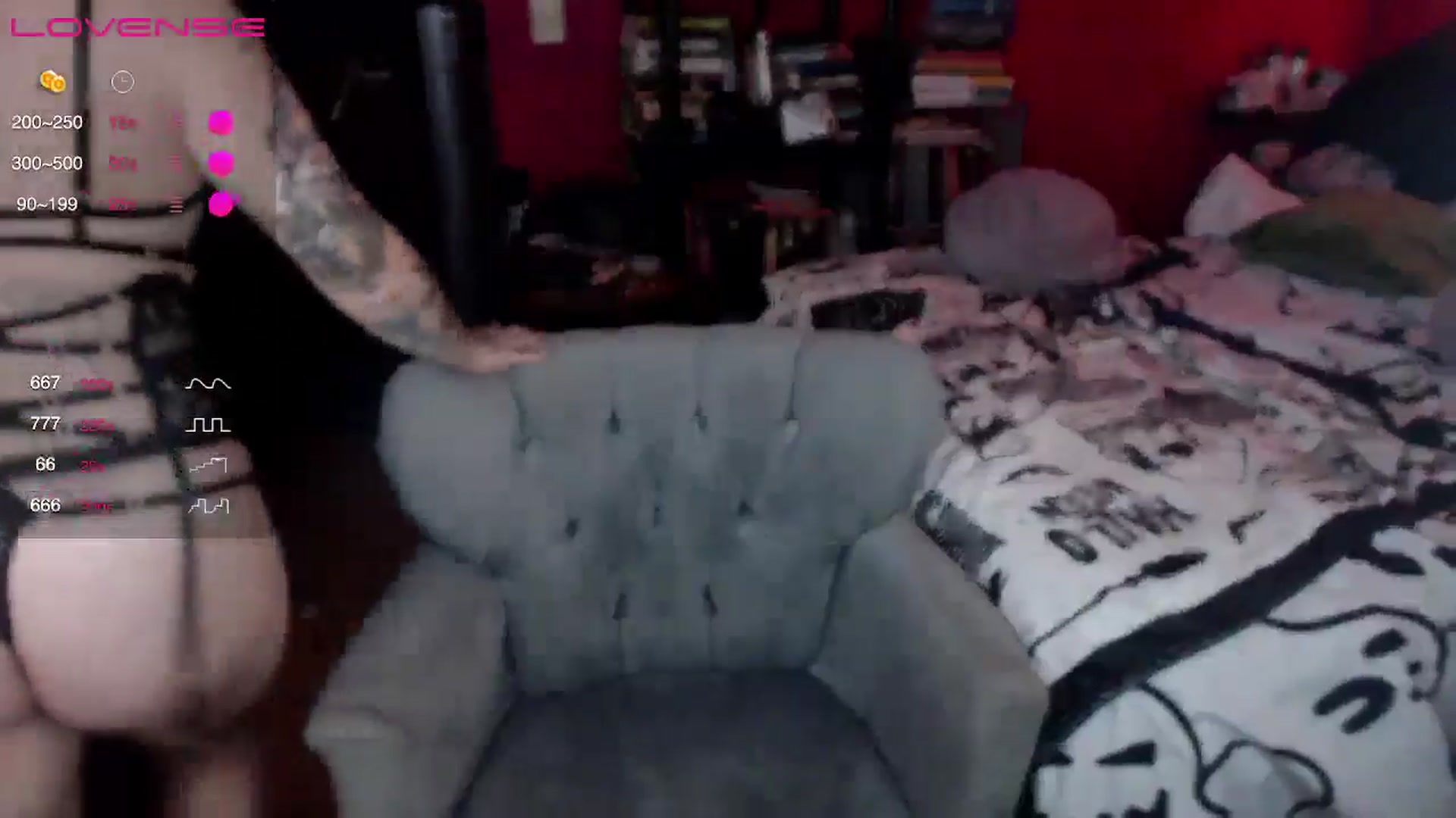 Gallery image thumbnail from AxeHallow's myfreecams stream on, 06/14/2024, 24:00 image 18 of 20