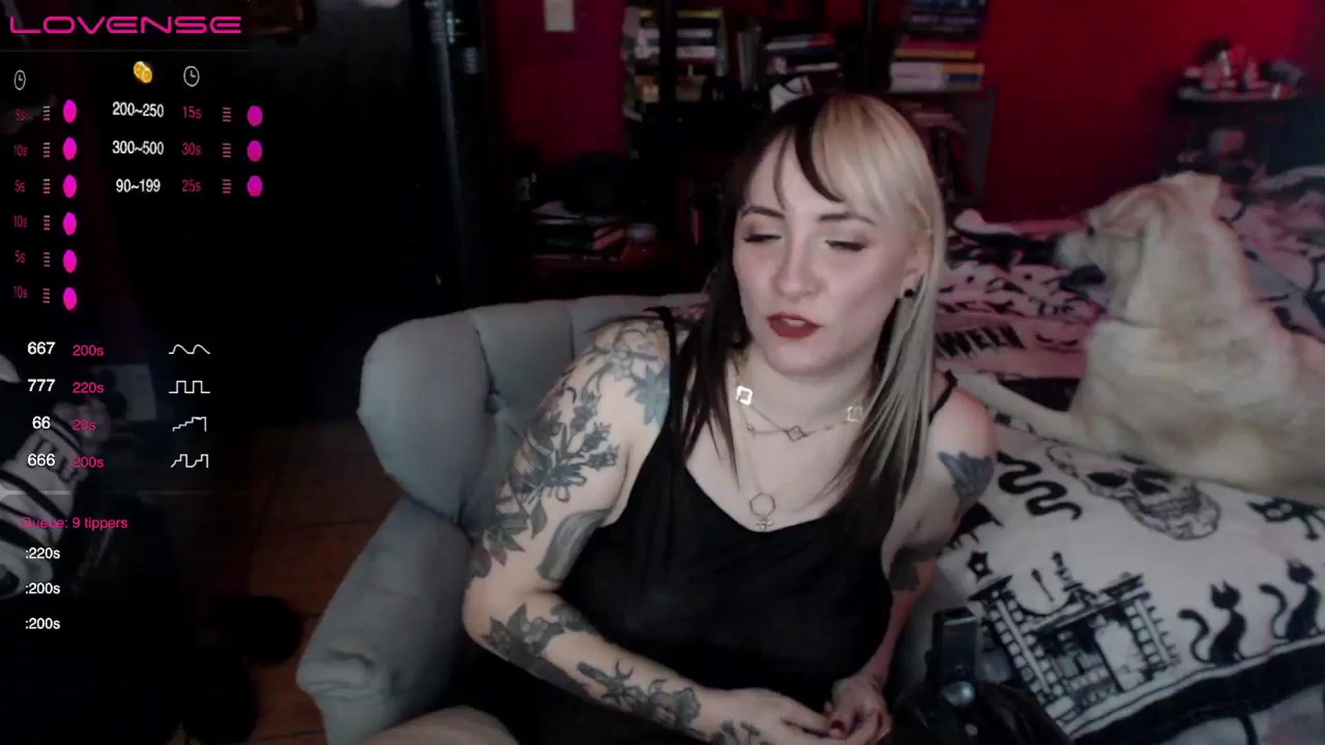 Gallery image thumbnail from AxeHallow's myfreecams stream on, 06/19/2024, 01:50 image 17 of 20