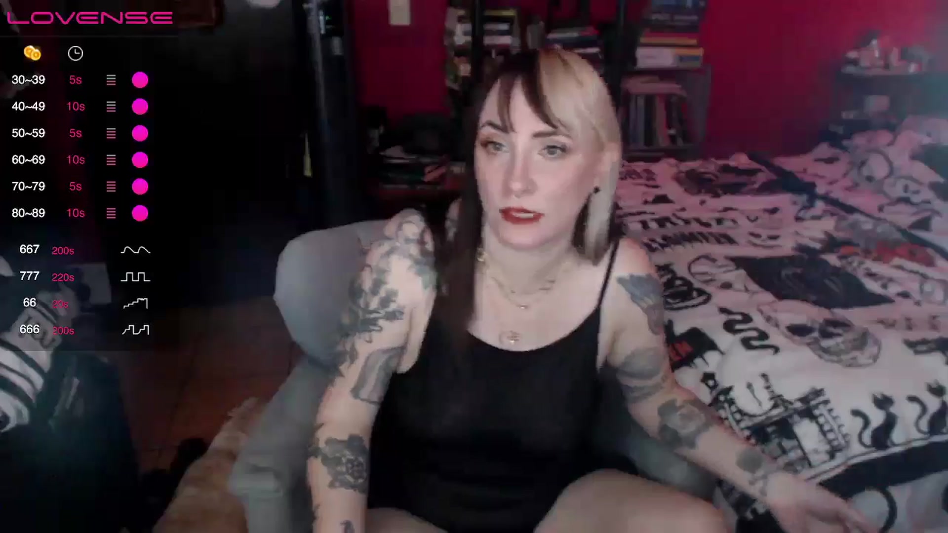 Gallery image thumbnail from AxeHallow's myfreecams stream on, 06/19/2024, 01:50 image 7 of 20