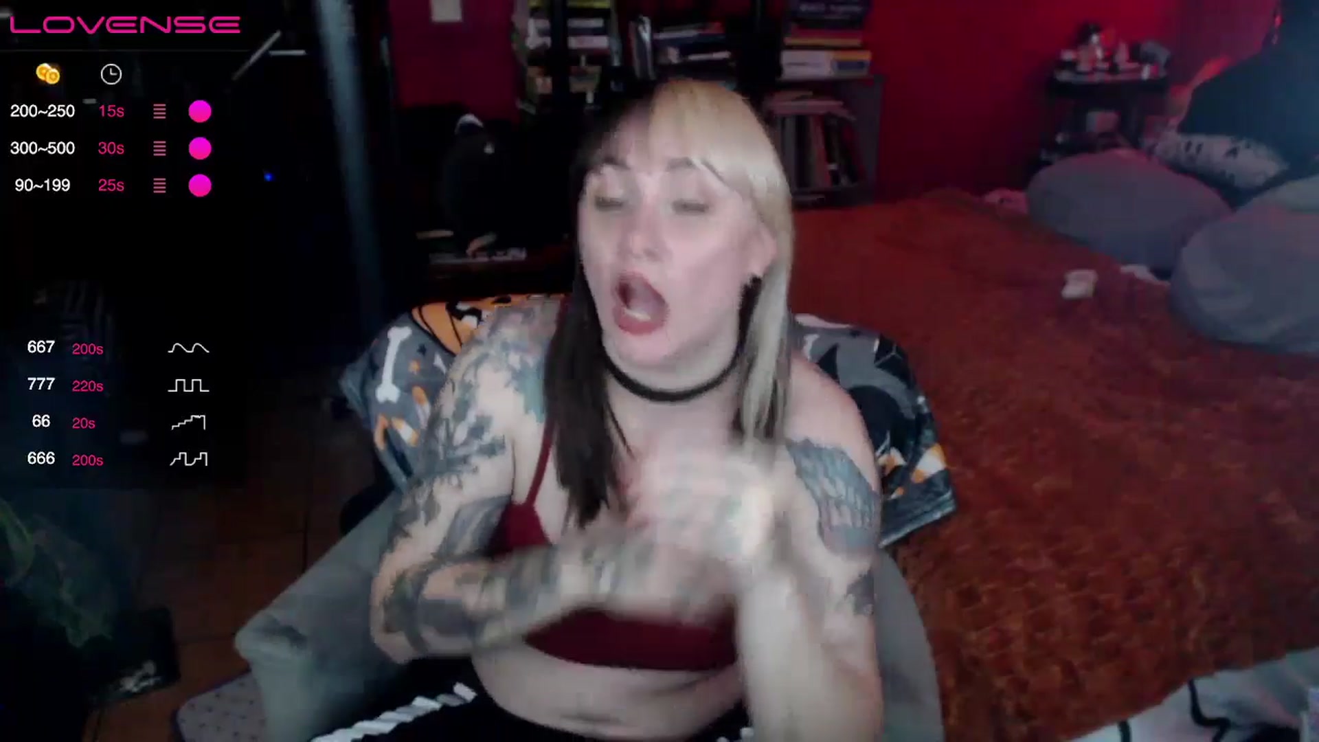 Gallery image thumbnail from AxeHallow's myfreecams stream on, 06/23/2024, 07:41 image 19 of 20