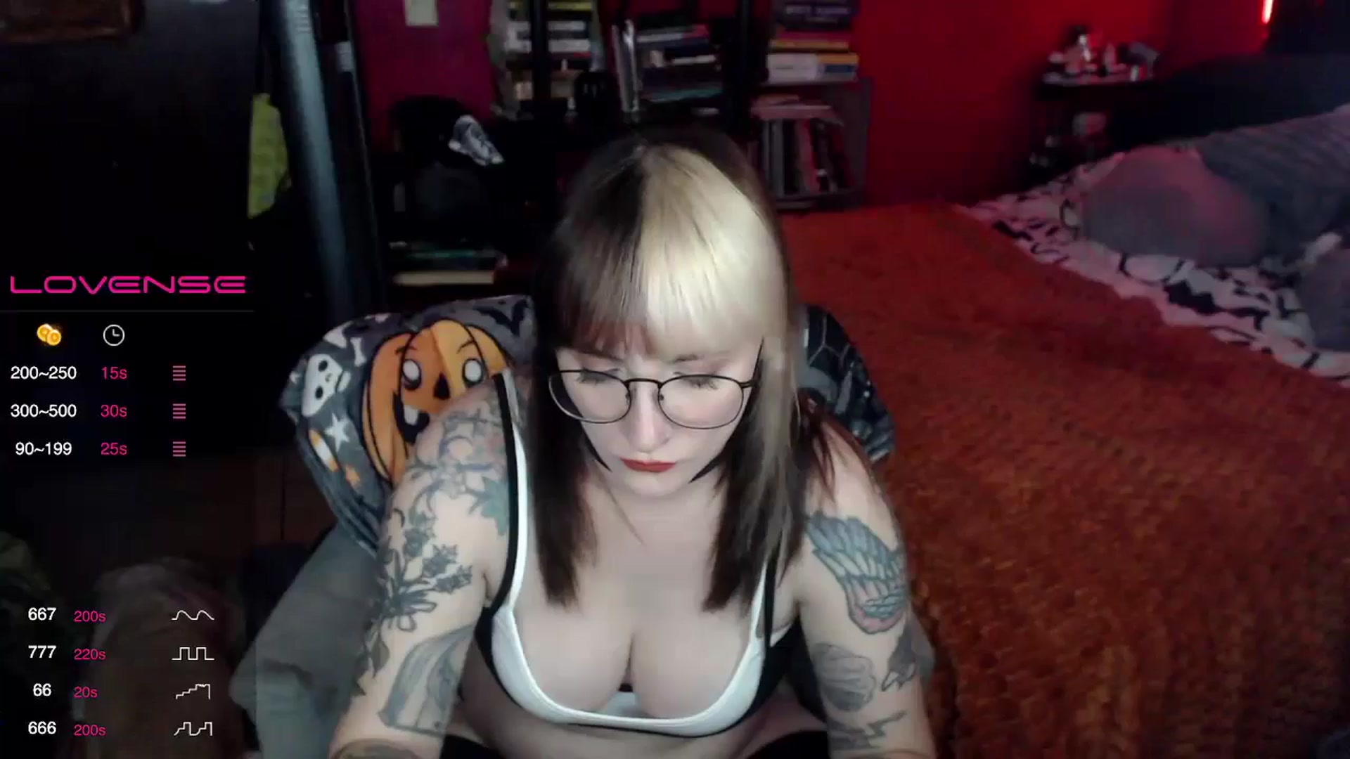 Gallery image thumbnail from AxeHallow's myfreecams stream on, 06/27/2024, 23:24 image 20 of 20