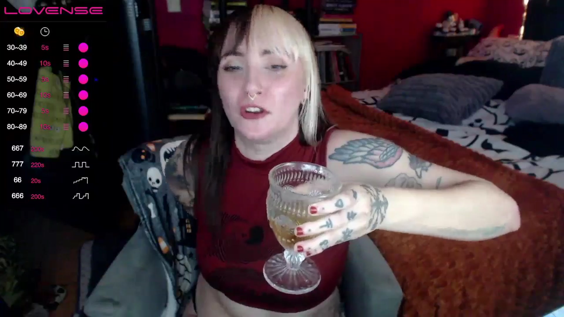 Gallery image thumbnail from AxeHallow's myfreecams stream on, 06/29/2024, 07:41 image 10 of 20
