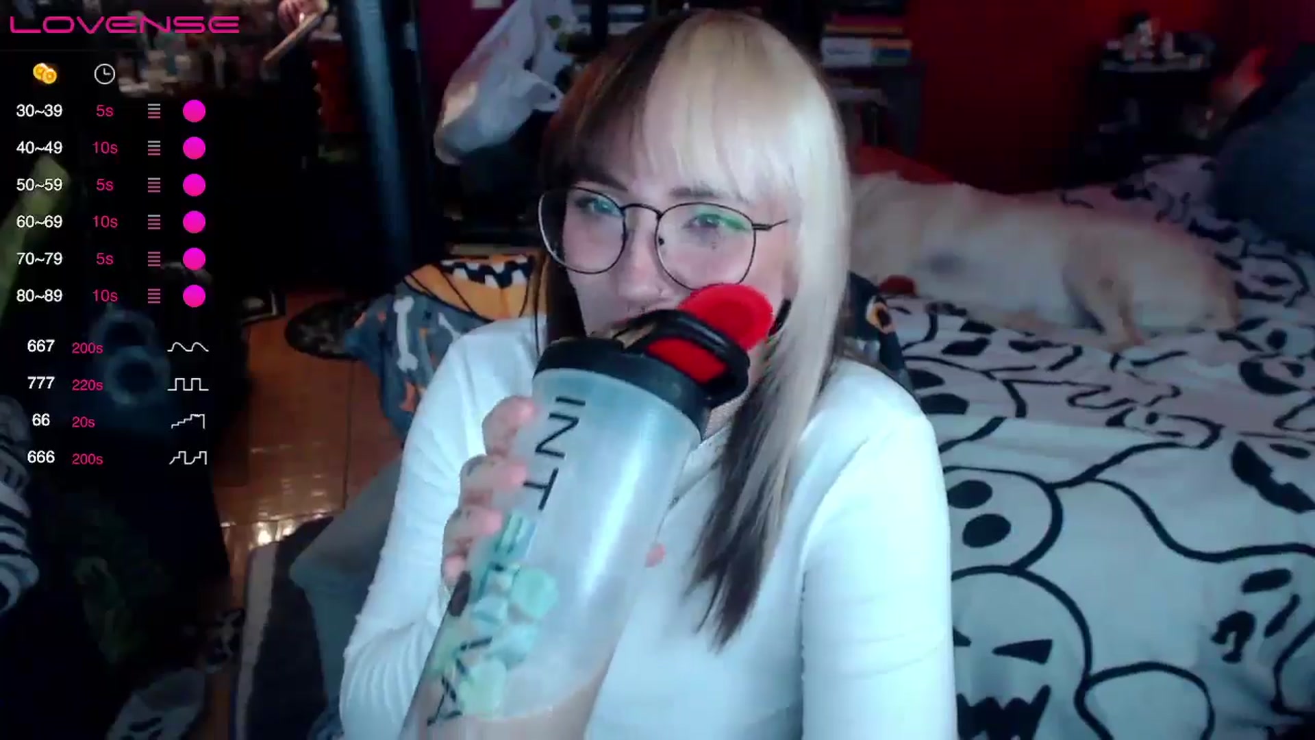 Gallery image thumbnail from AxeHallow's myfreecams stream on, 07/01/2024, 22:47 image 20 of 20