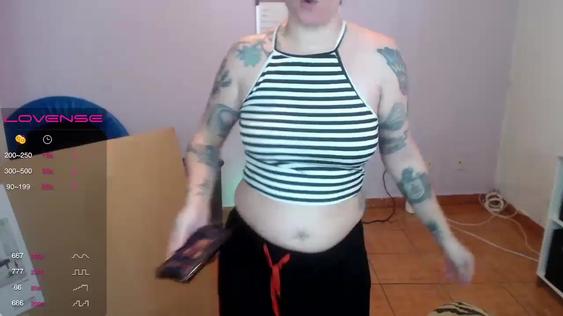 Gallery image thumbnail from AxeHallow's myfreecams stream on, 07/08/2024, 24:00 image 1 of 20