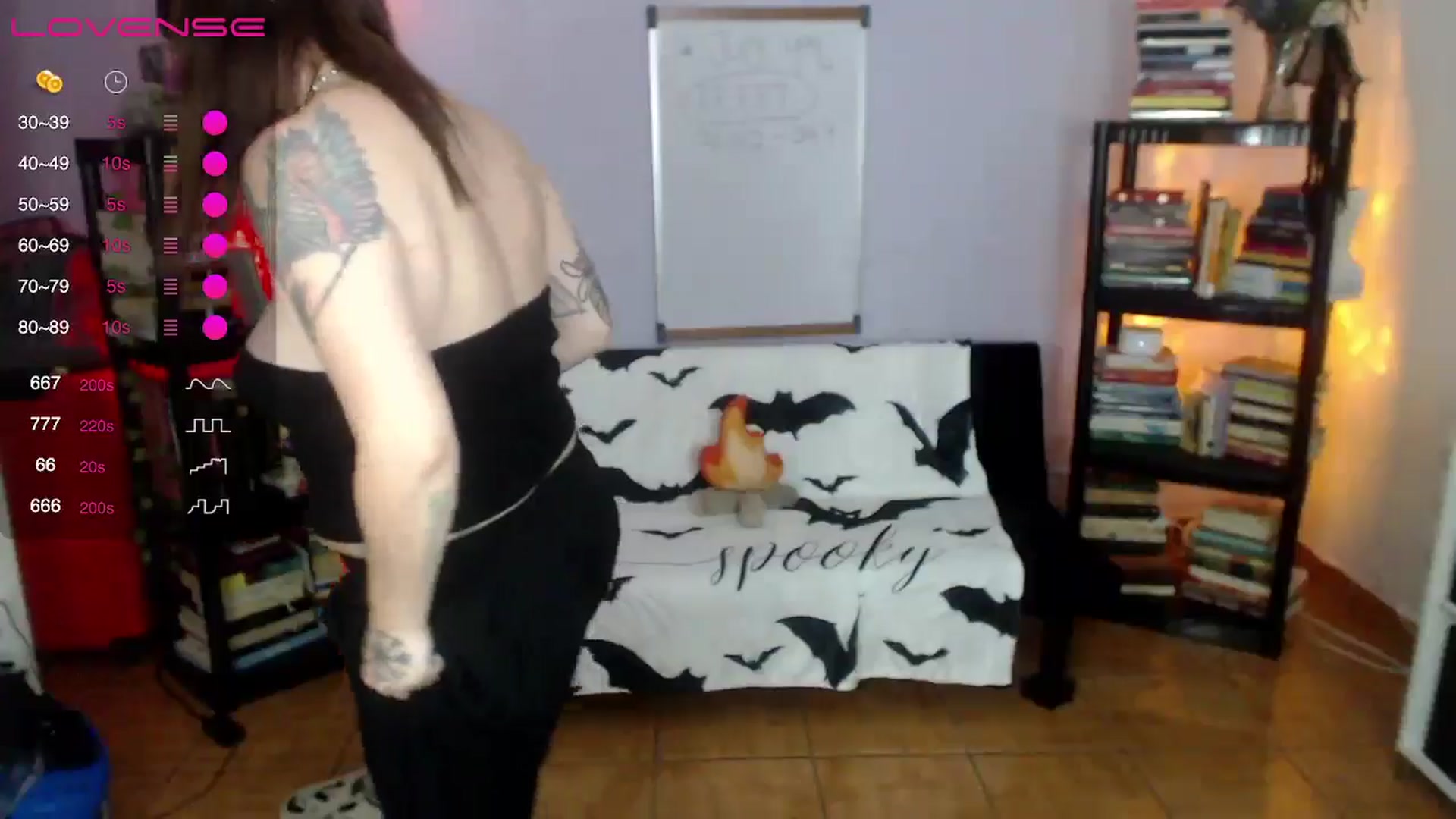 Gallery image thumbnail from AxeHallow's myfreecams stream on, 07/08/2024, 24:00 image 19 of 20