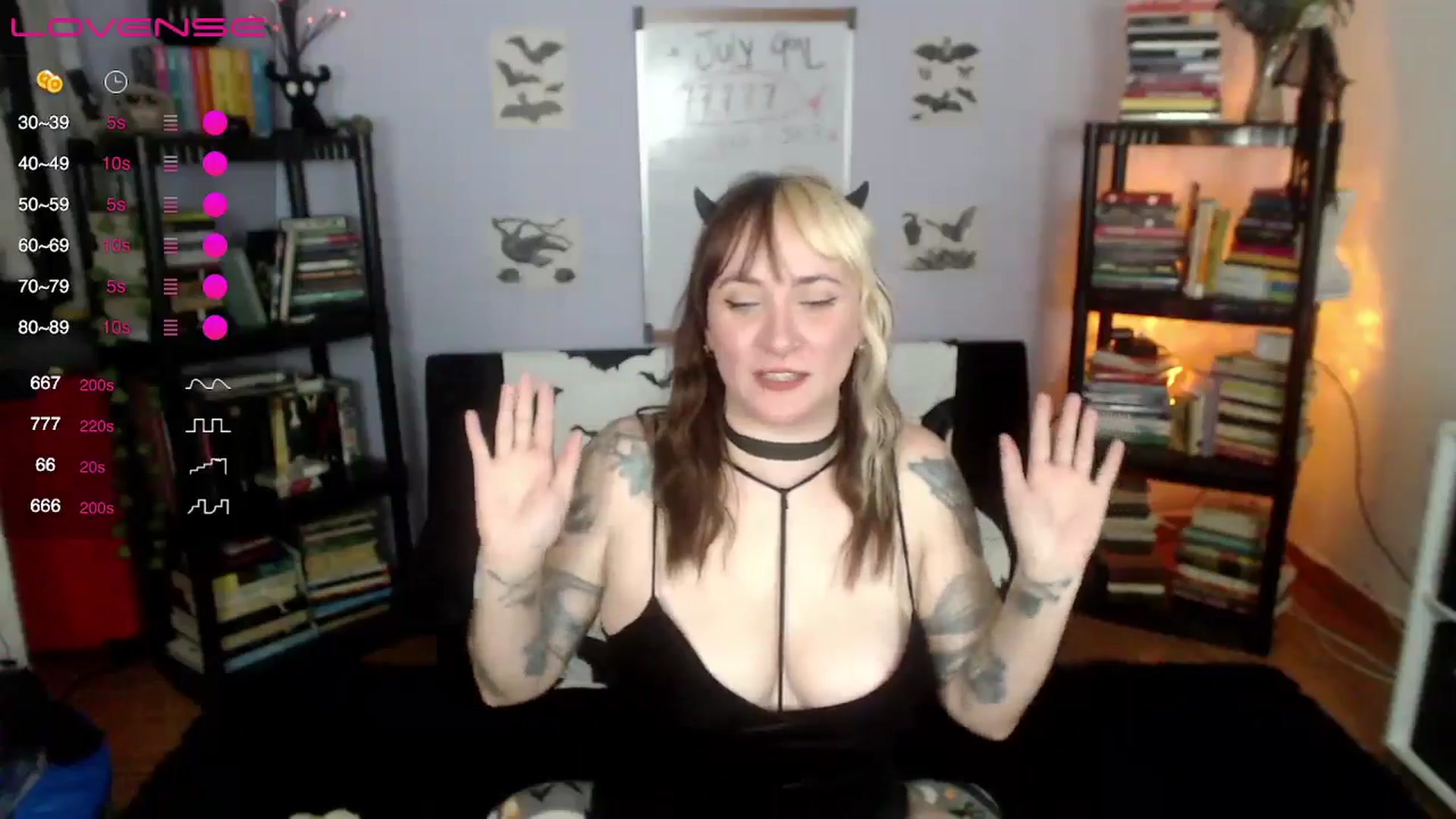 Gallery image thumbnail from AxeHallow's myfreecams stream on, 07/09/2024, 07:40 image 13 of 20