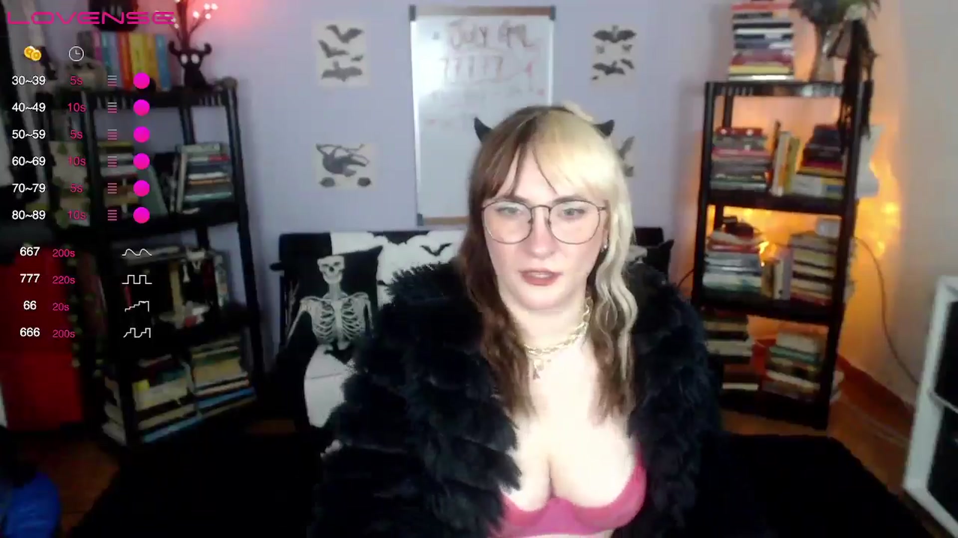 Gallery image thumbnail from AxeHallow's myfreecams stream on, 07/12/2024, 01:39 image 6 of 20
